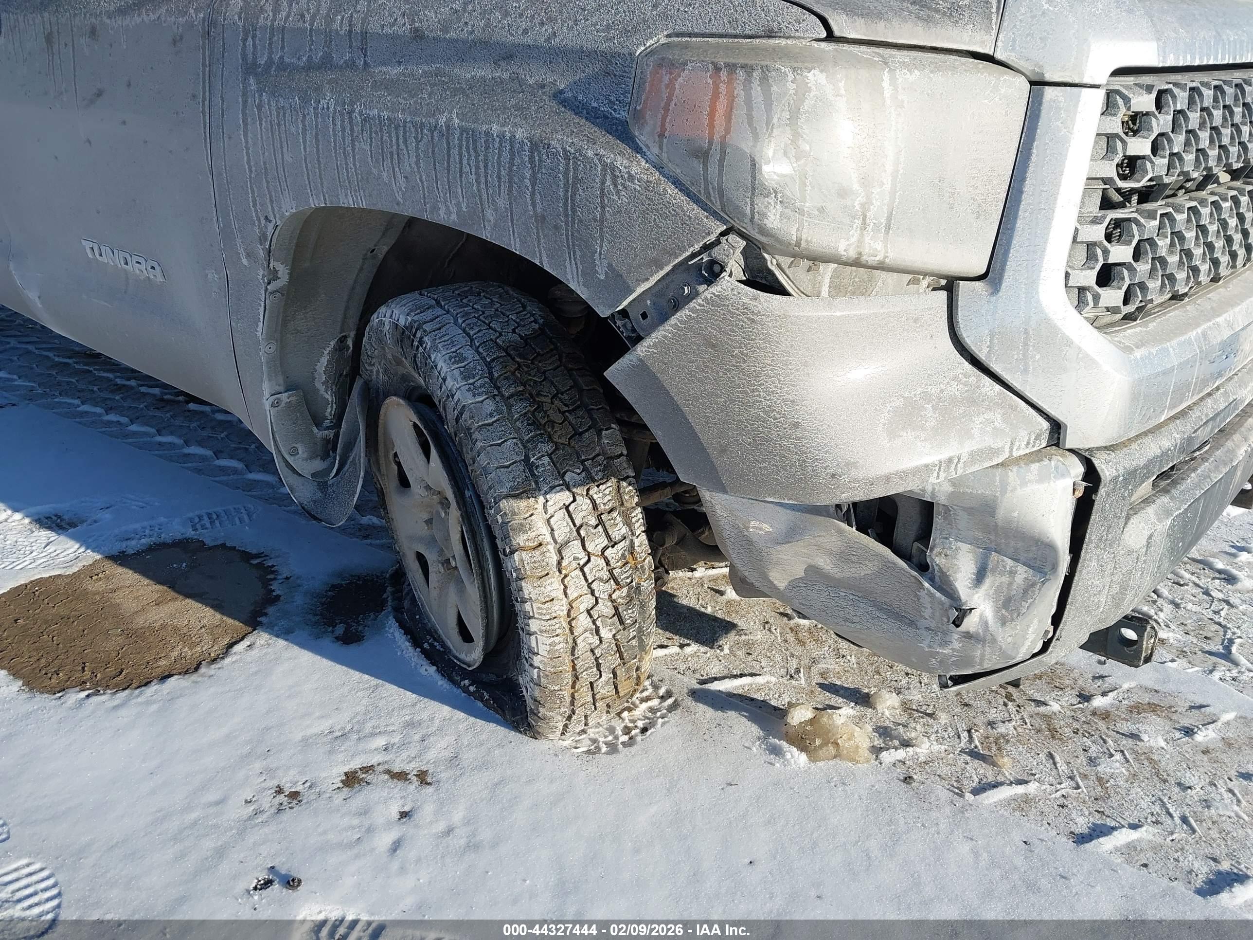 TOYOTA TUNDRA image 6