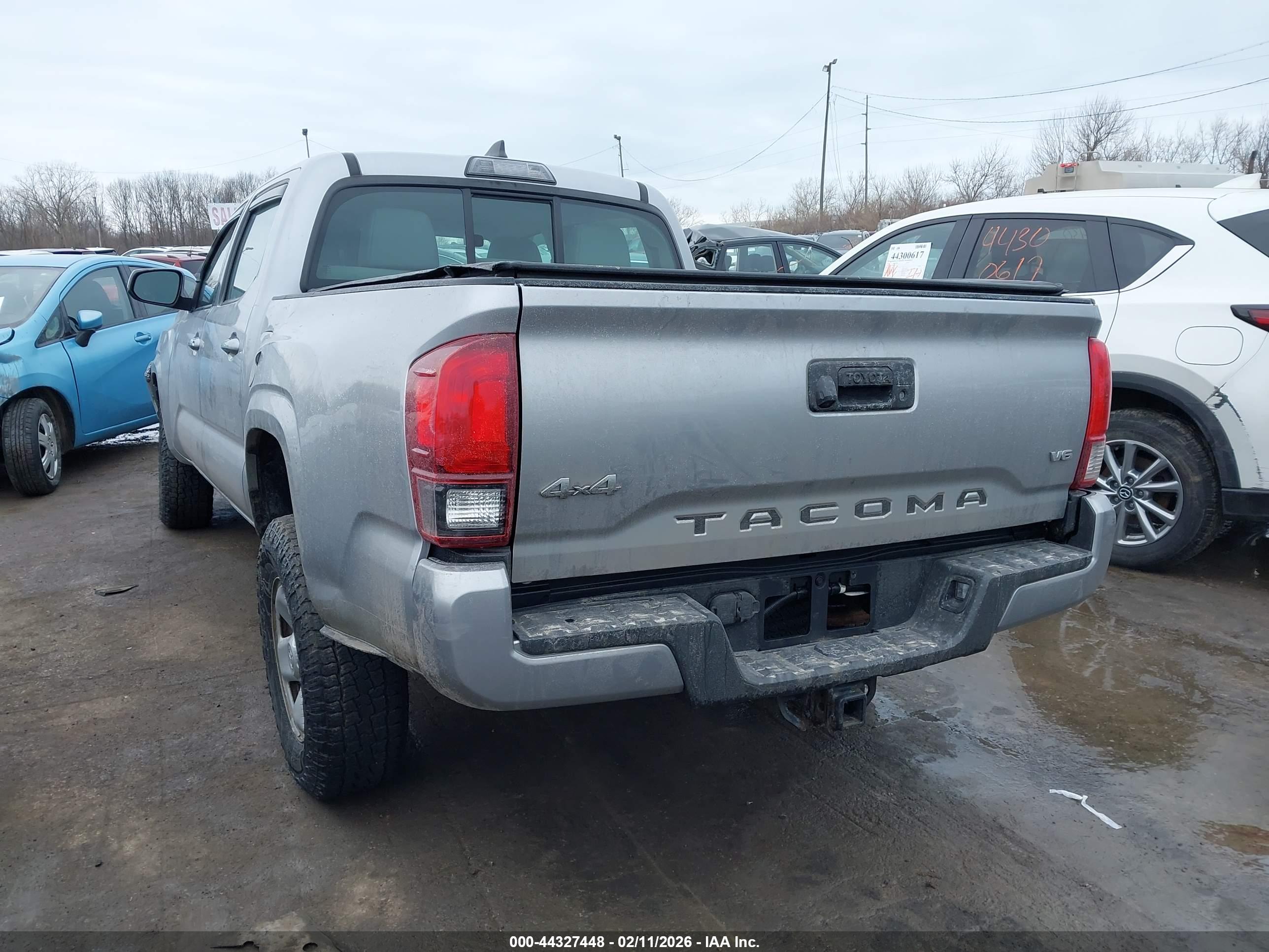 TOYOTA TACOMA image 3