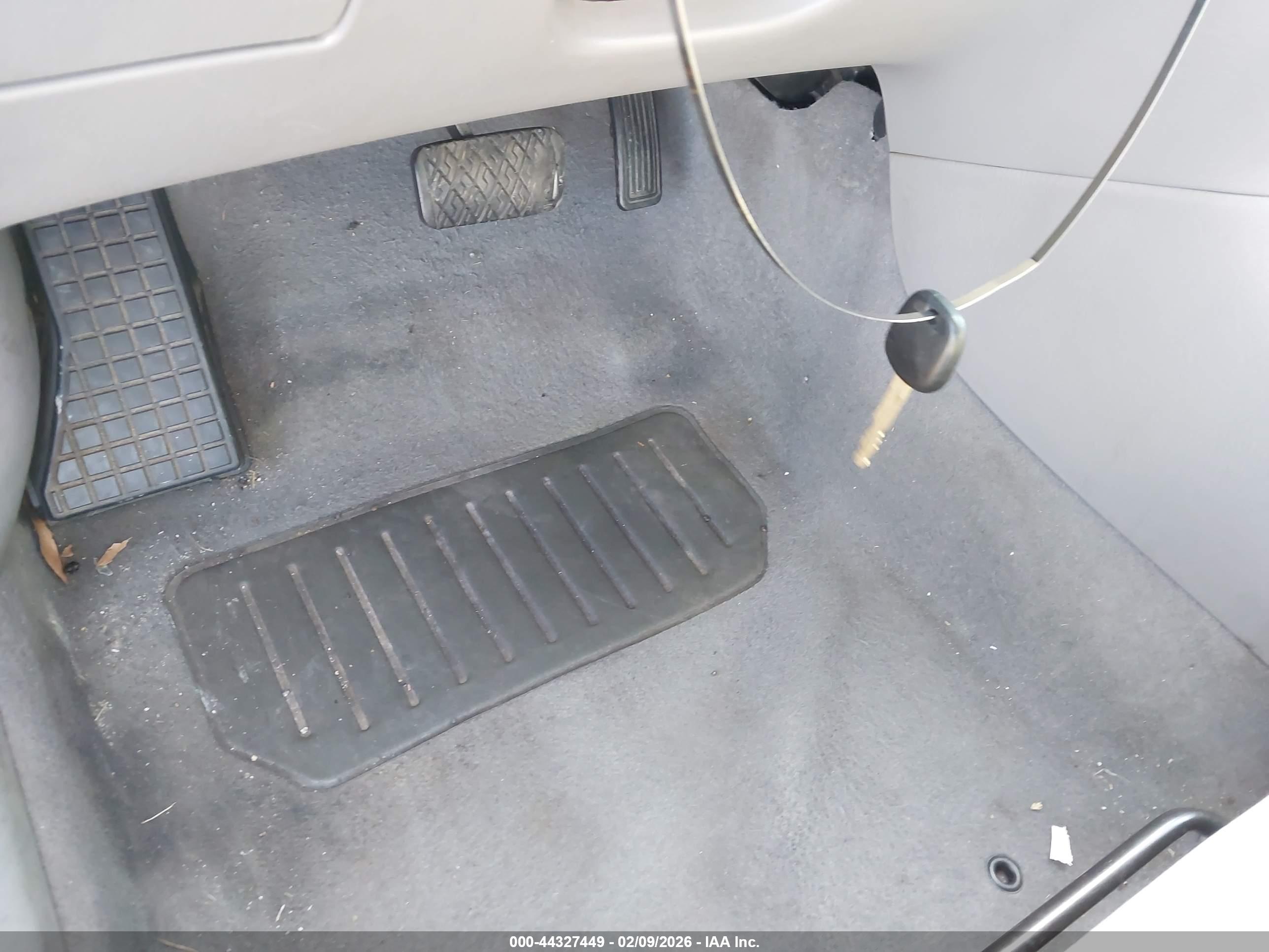 TOYOTA COROLLA image 11