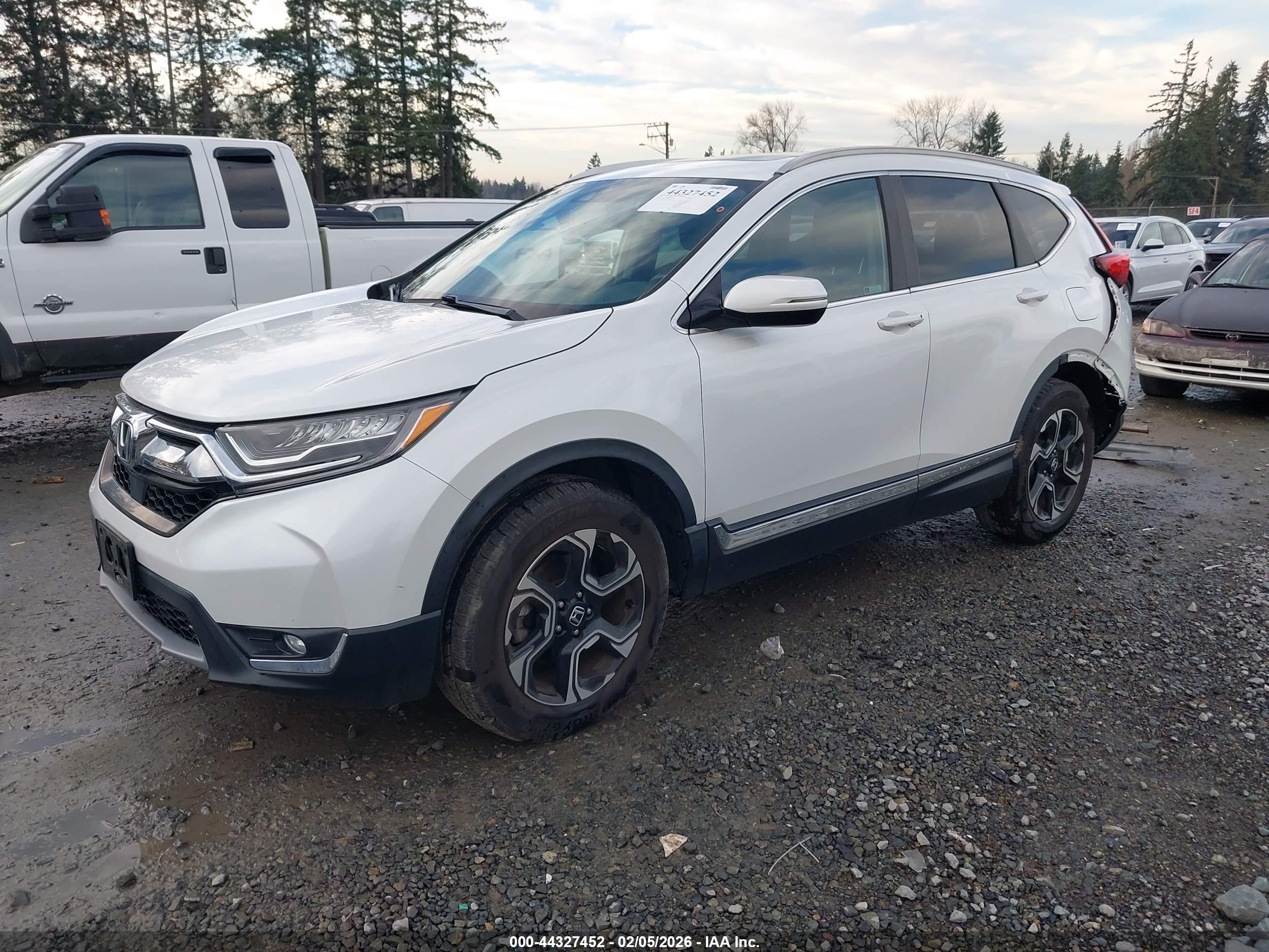 HONDA CR-V image 2