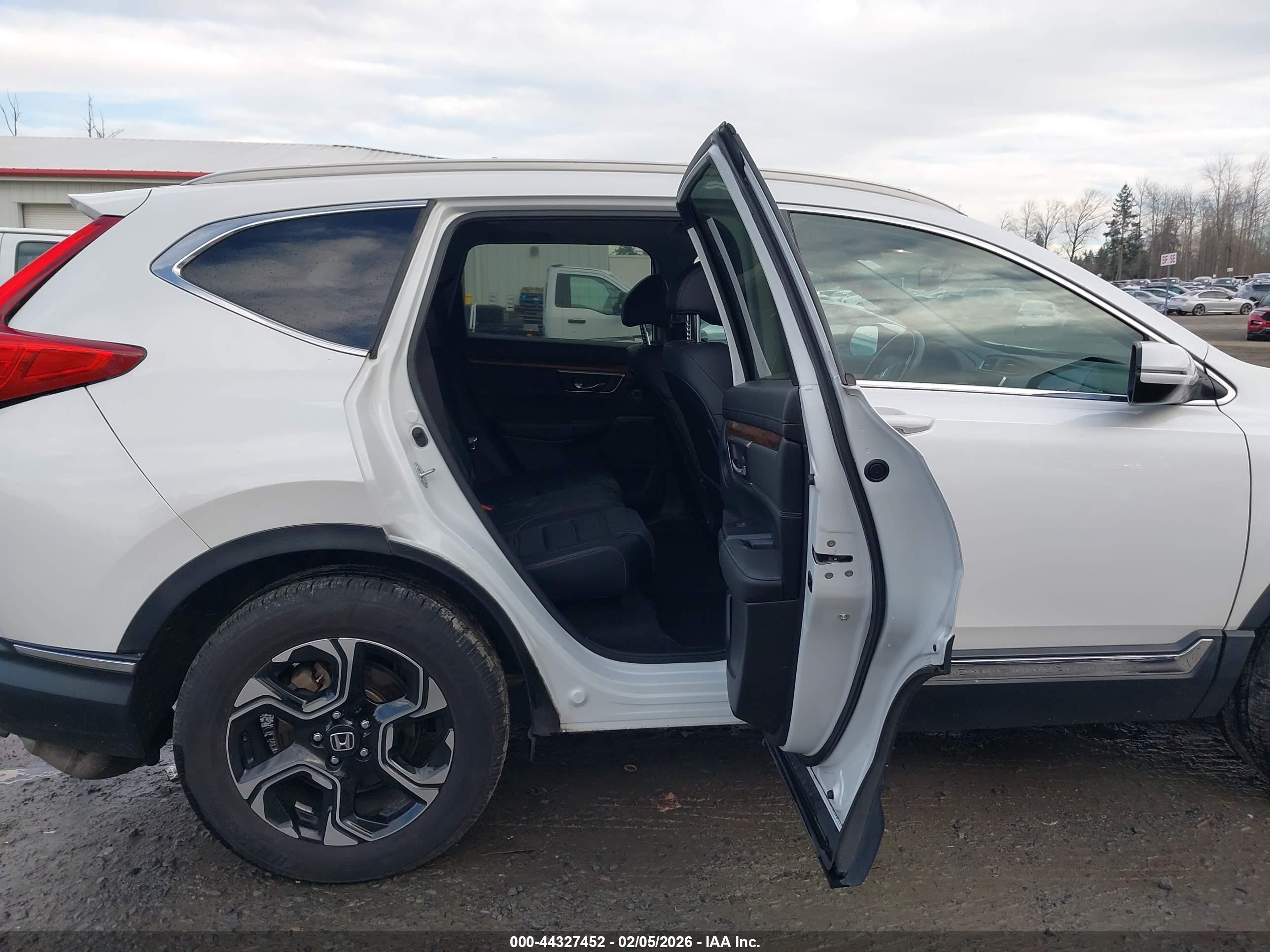HONDA CR-V image 8
