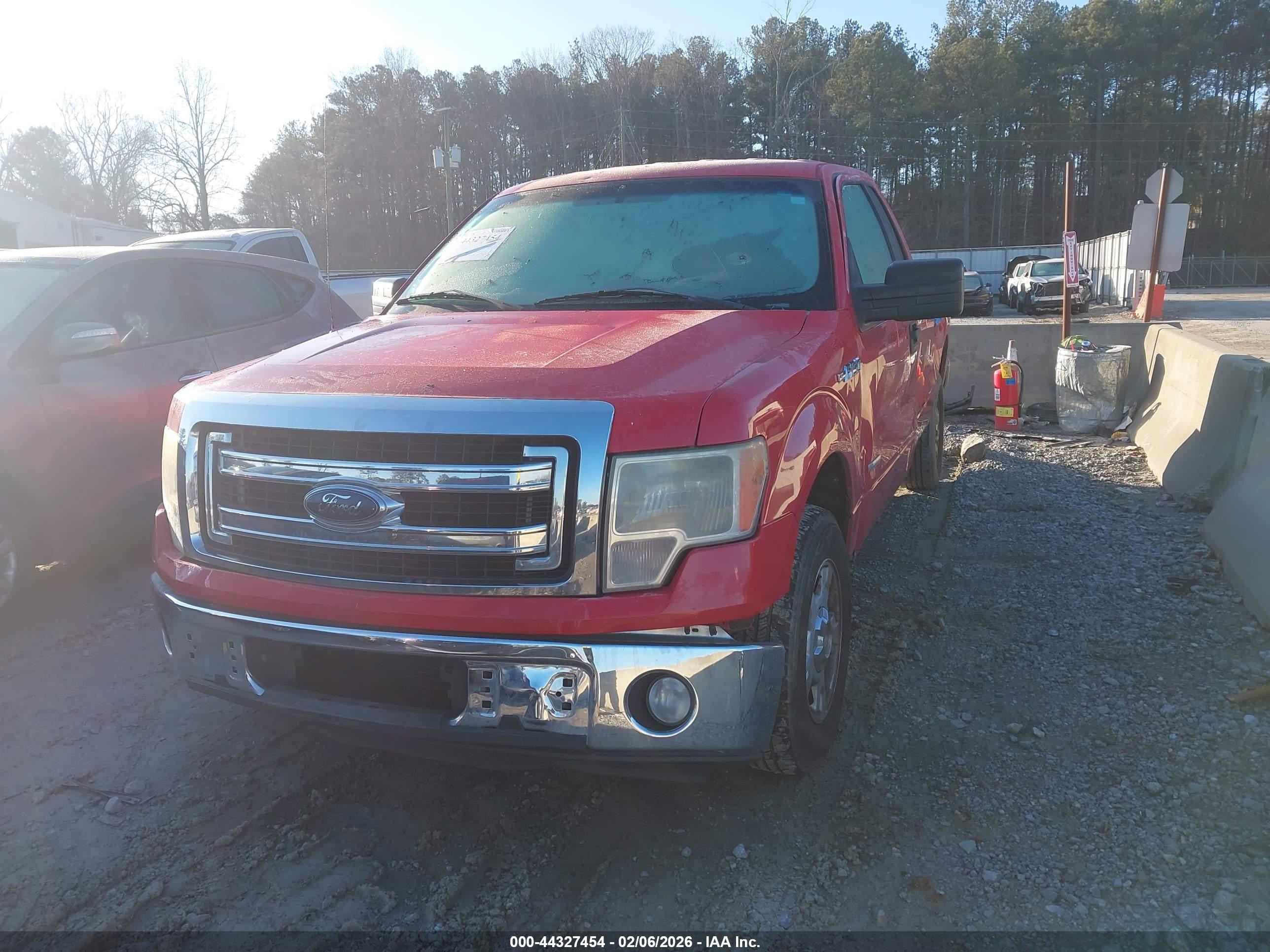 FORD F-150 image 2