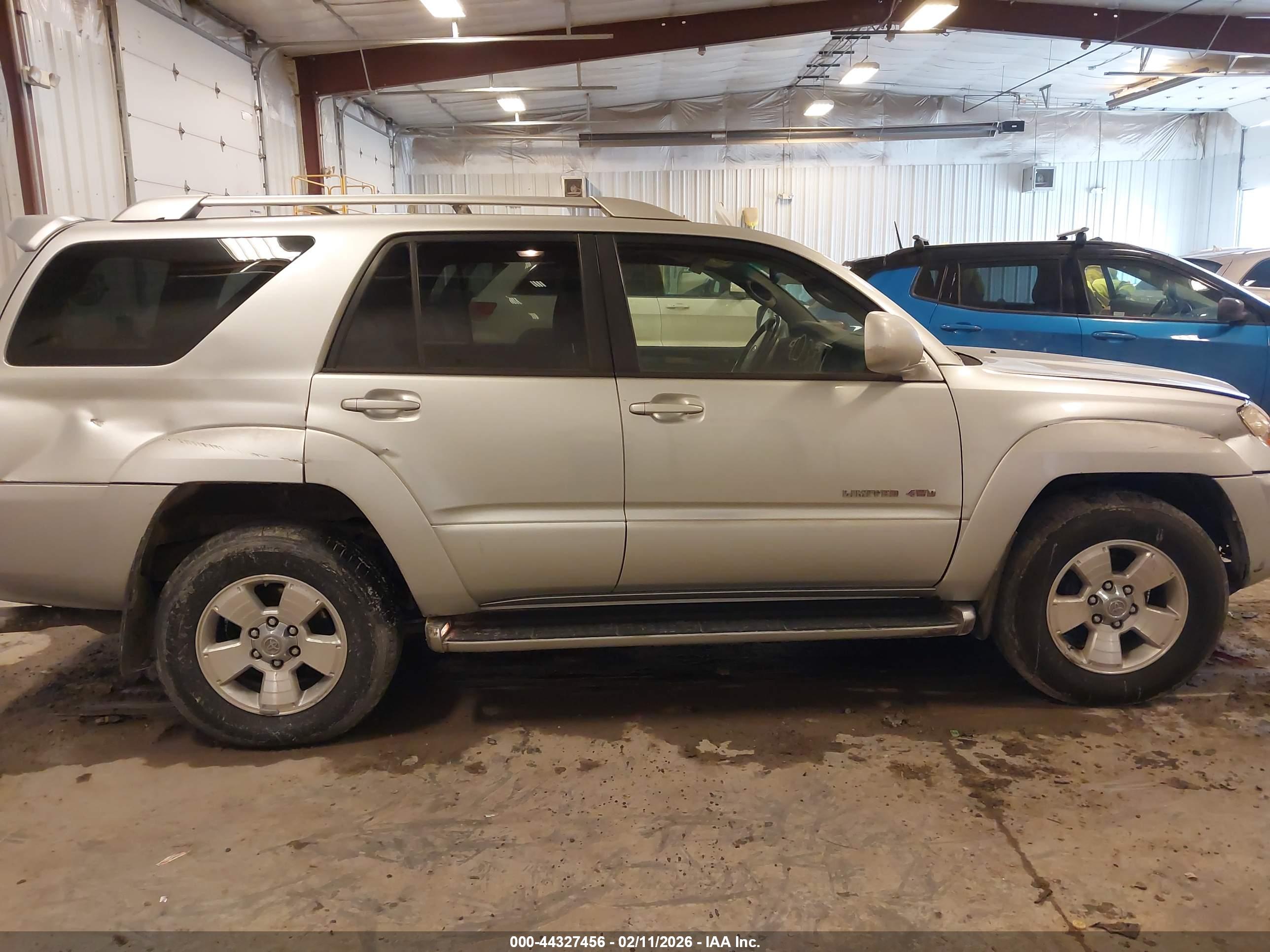 TOYOTA 4RUNNER image 6