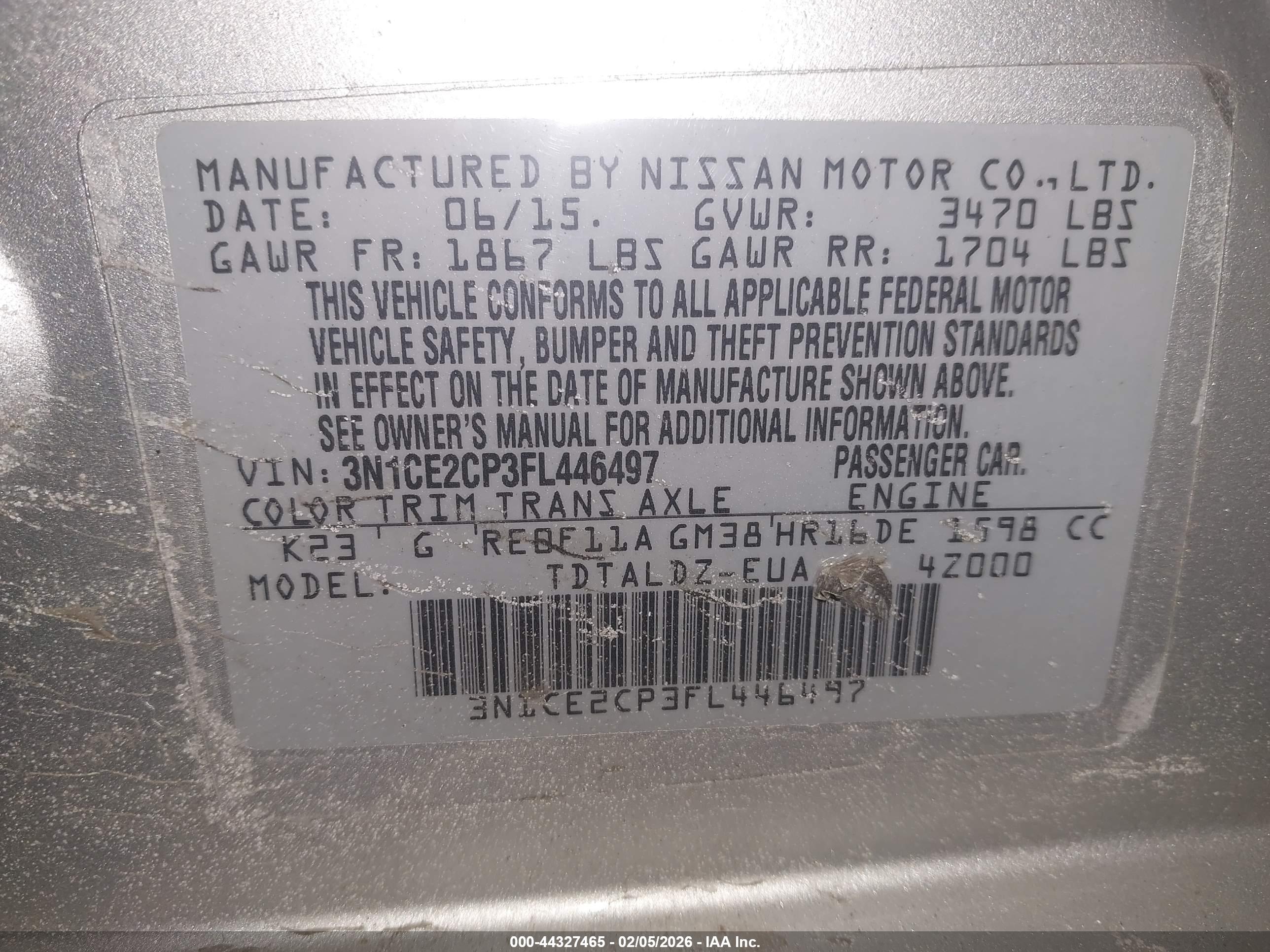 NISSAN VERSA image 9