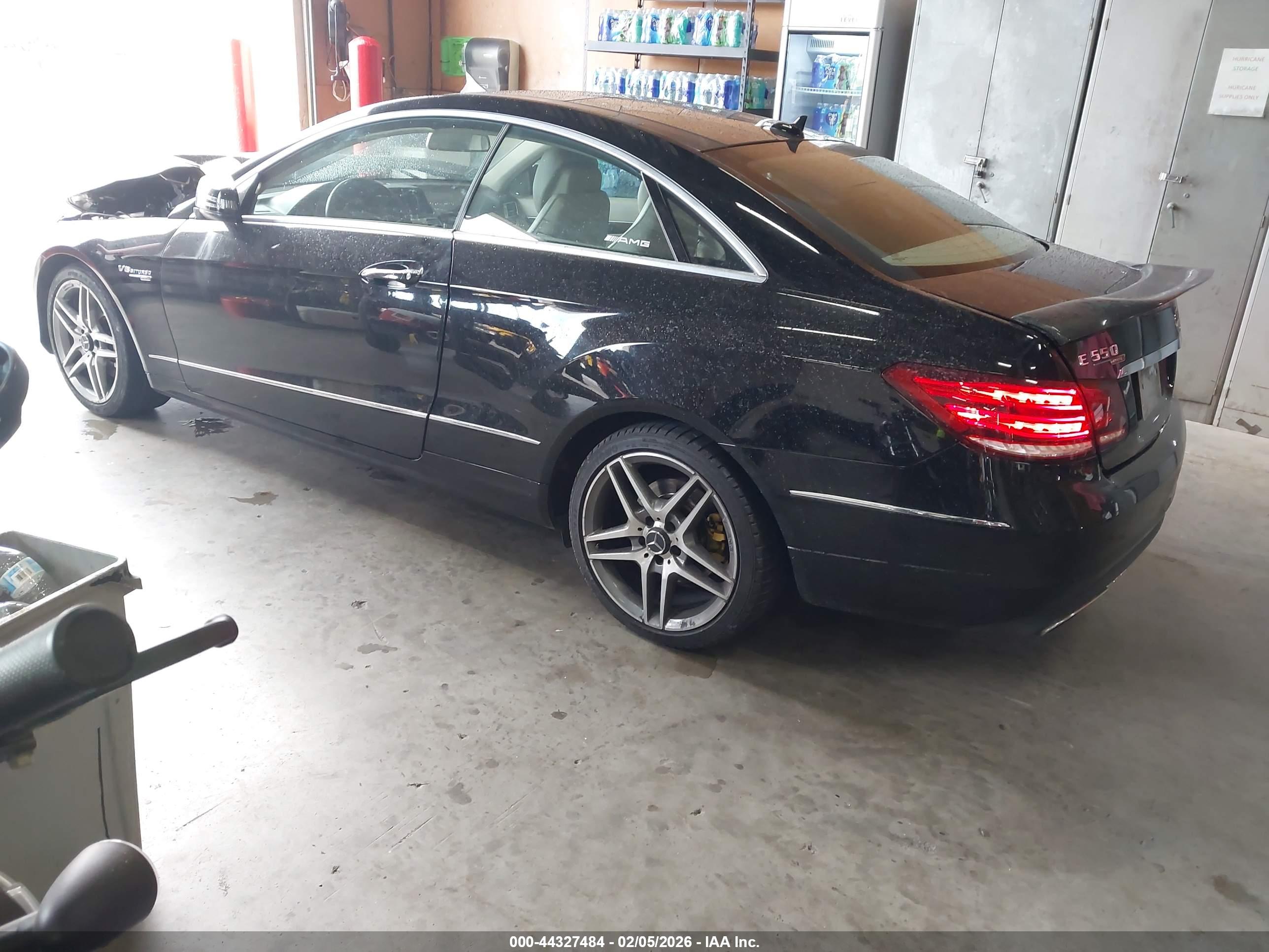 MERCEDES-BENZ E image 3