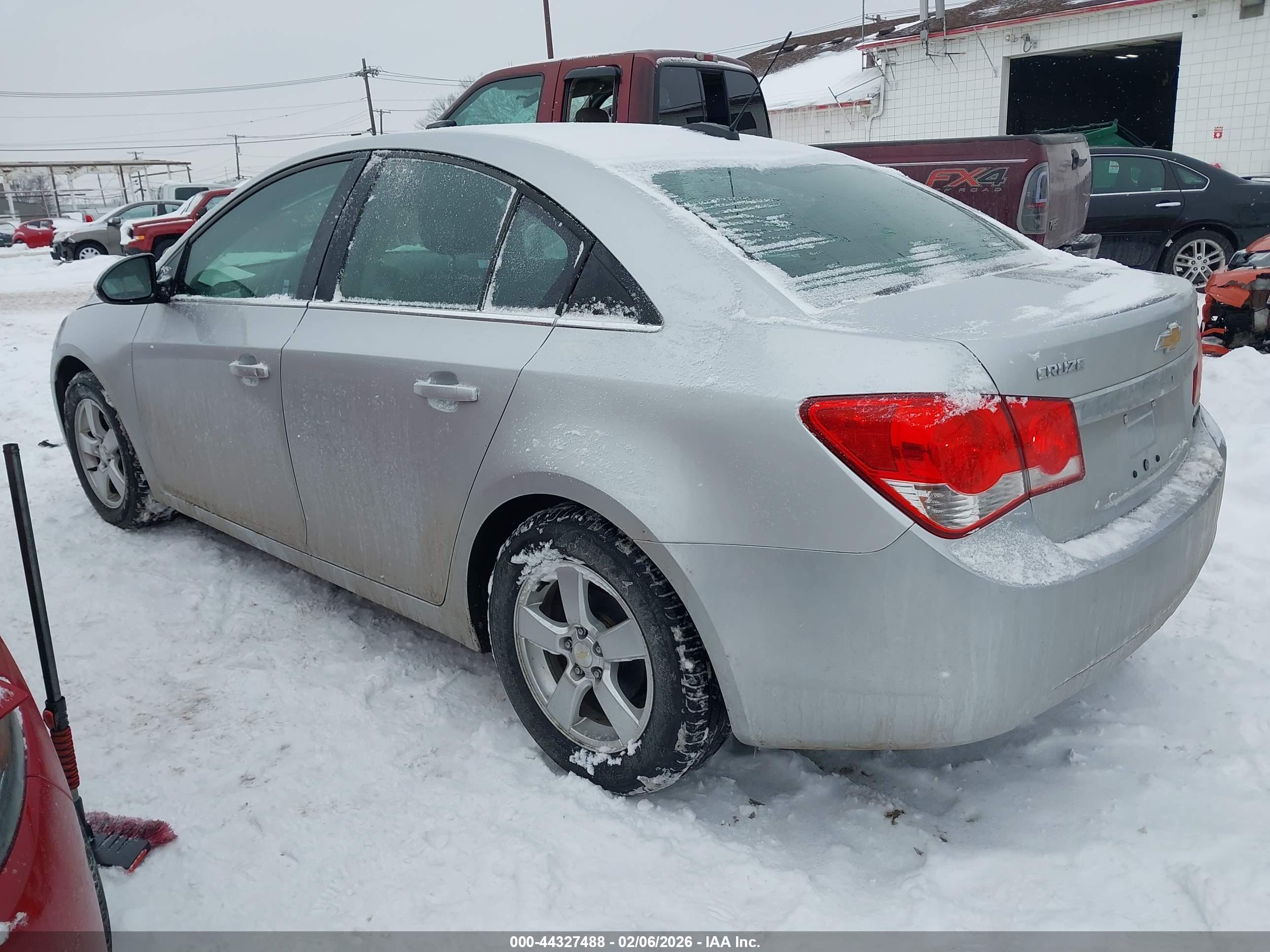 CHEVROLET CRUZE image 3