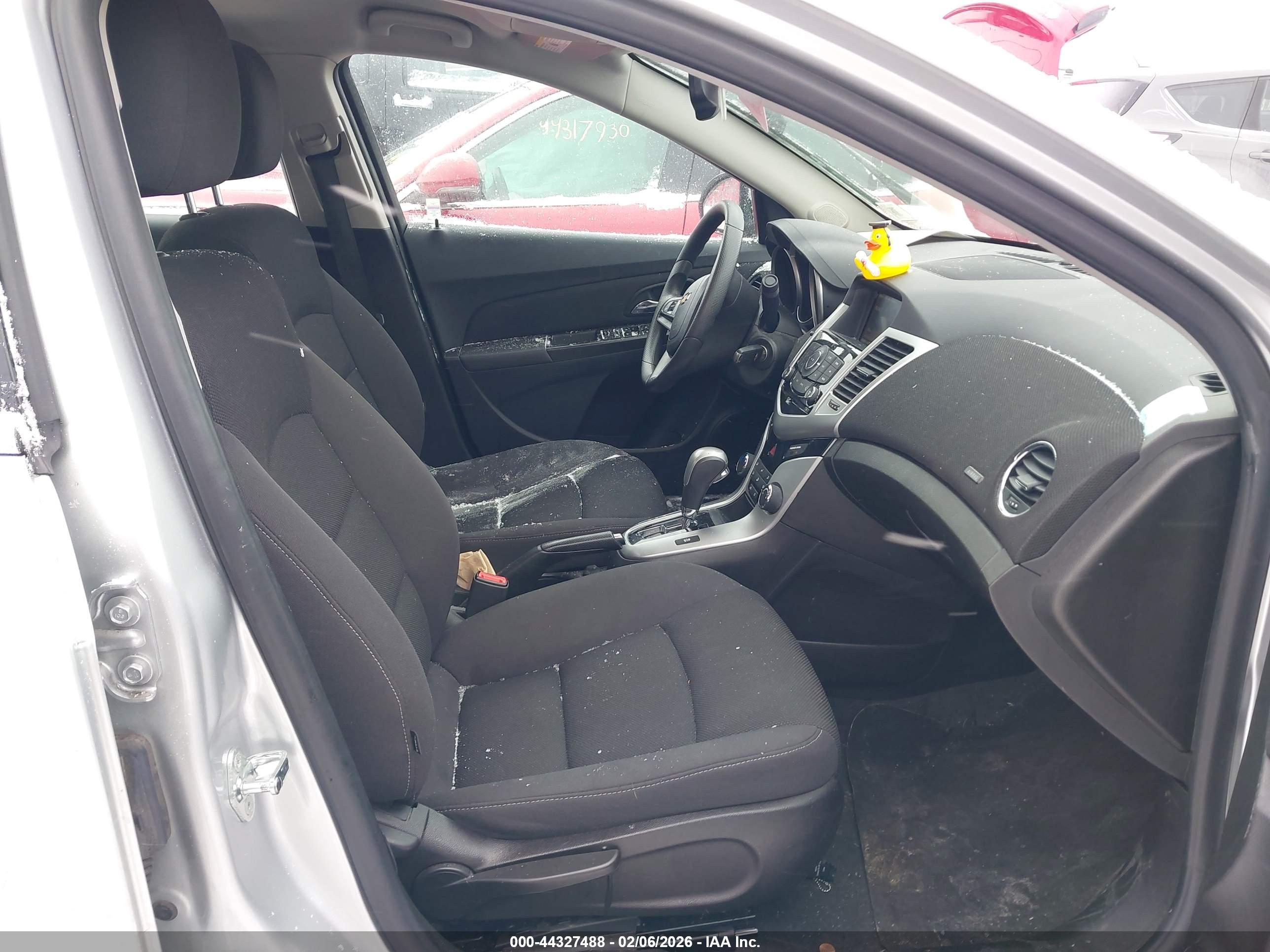 CHEVROLET CRUZE image 5