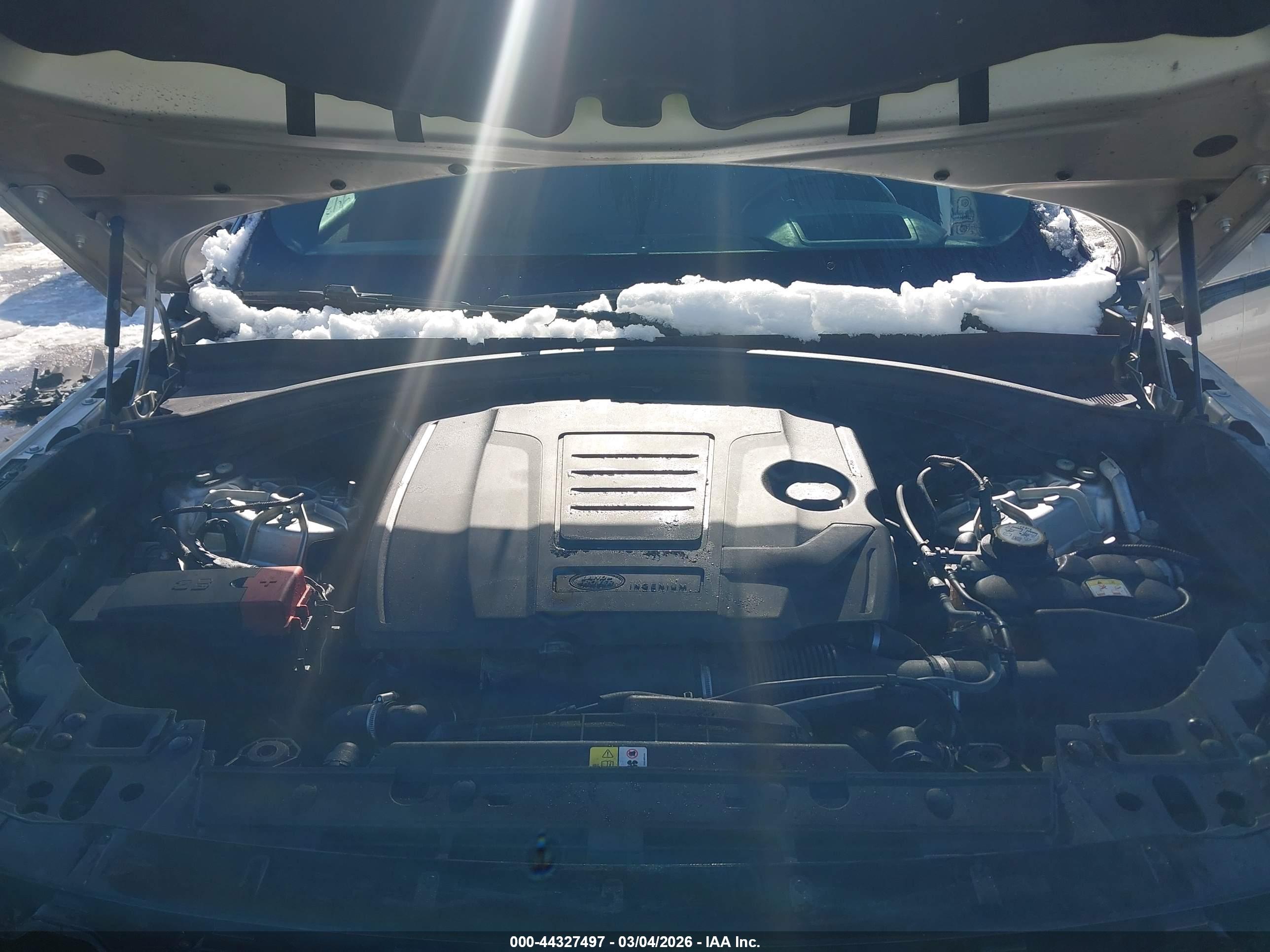 LAND ROVER image 10