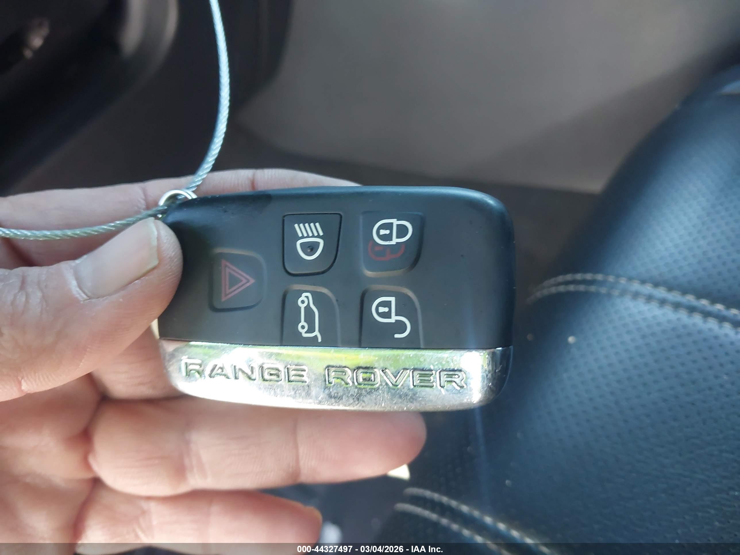LAND ROVER image 11