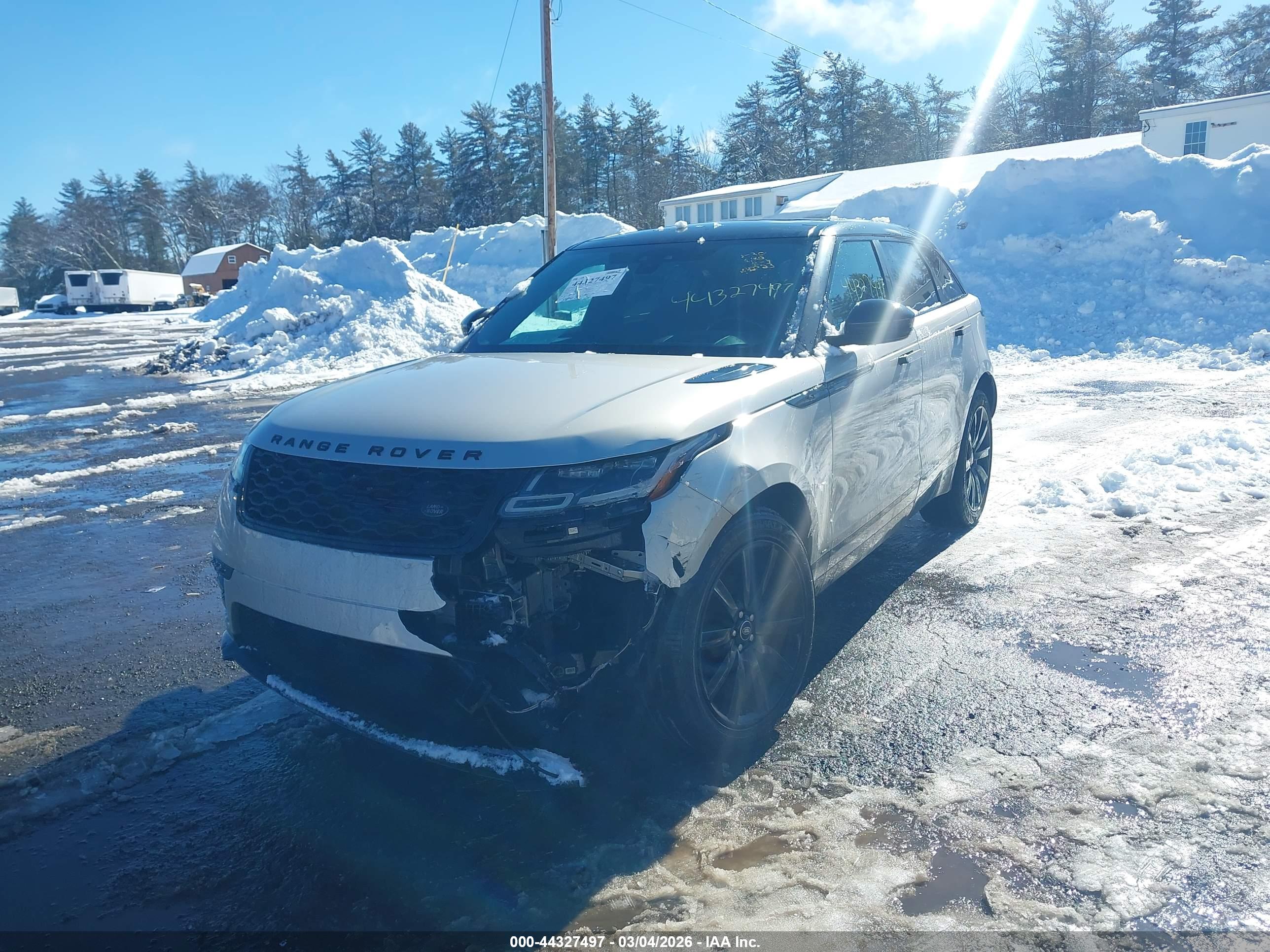 LAND ROVER image 6