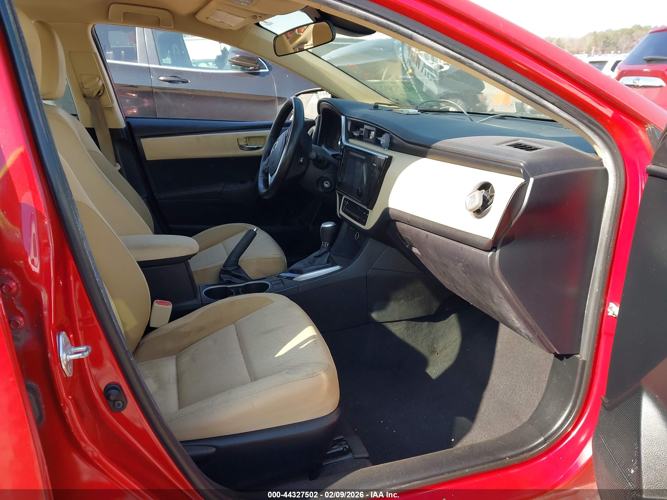 TOYOTA COROLLA image 5