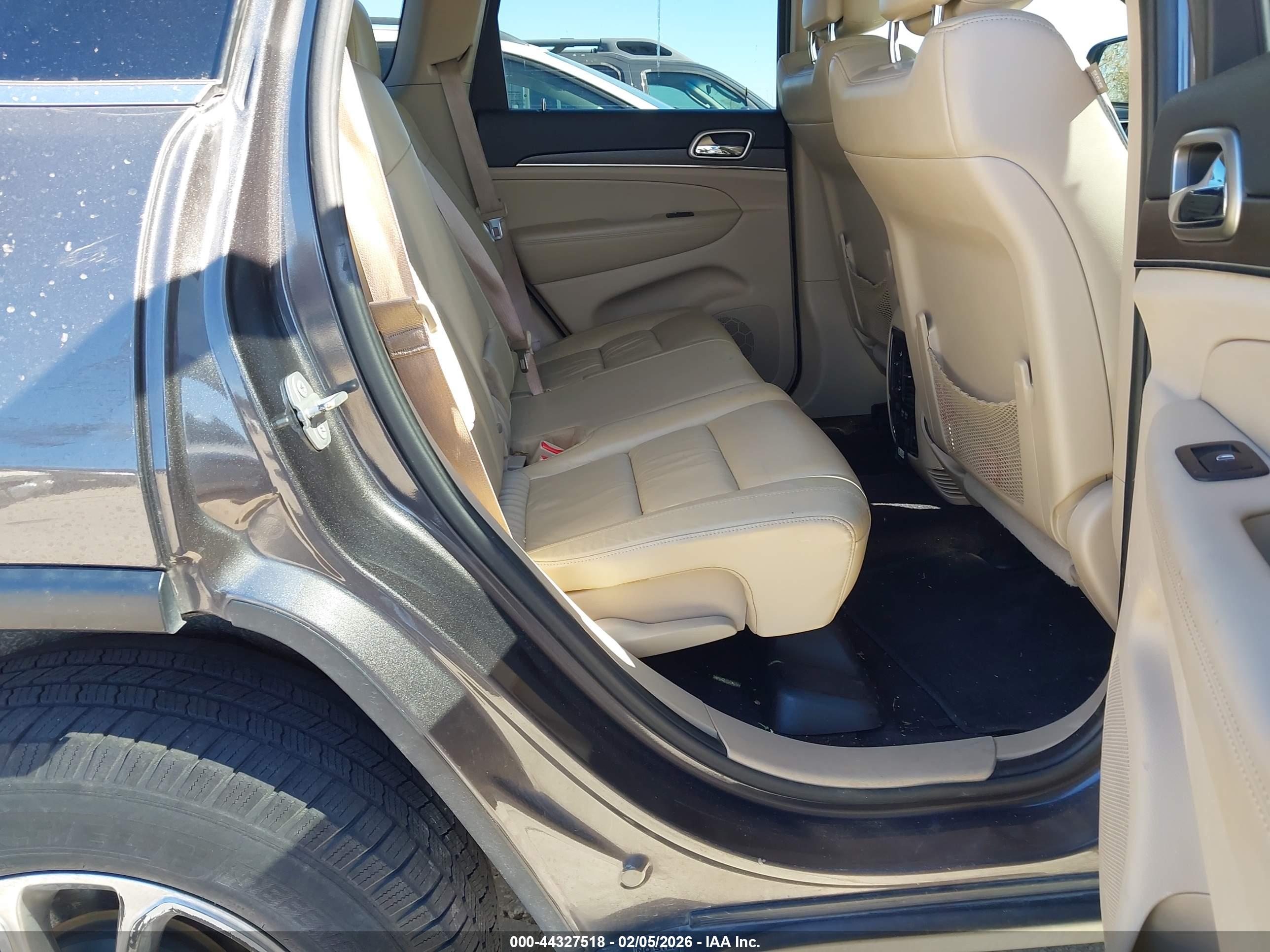JEEP GRAND image 8