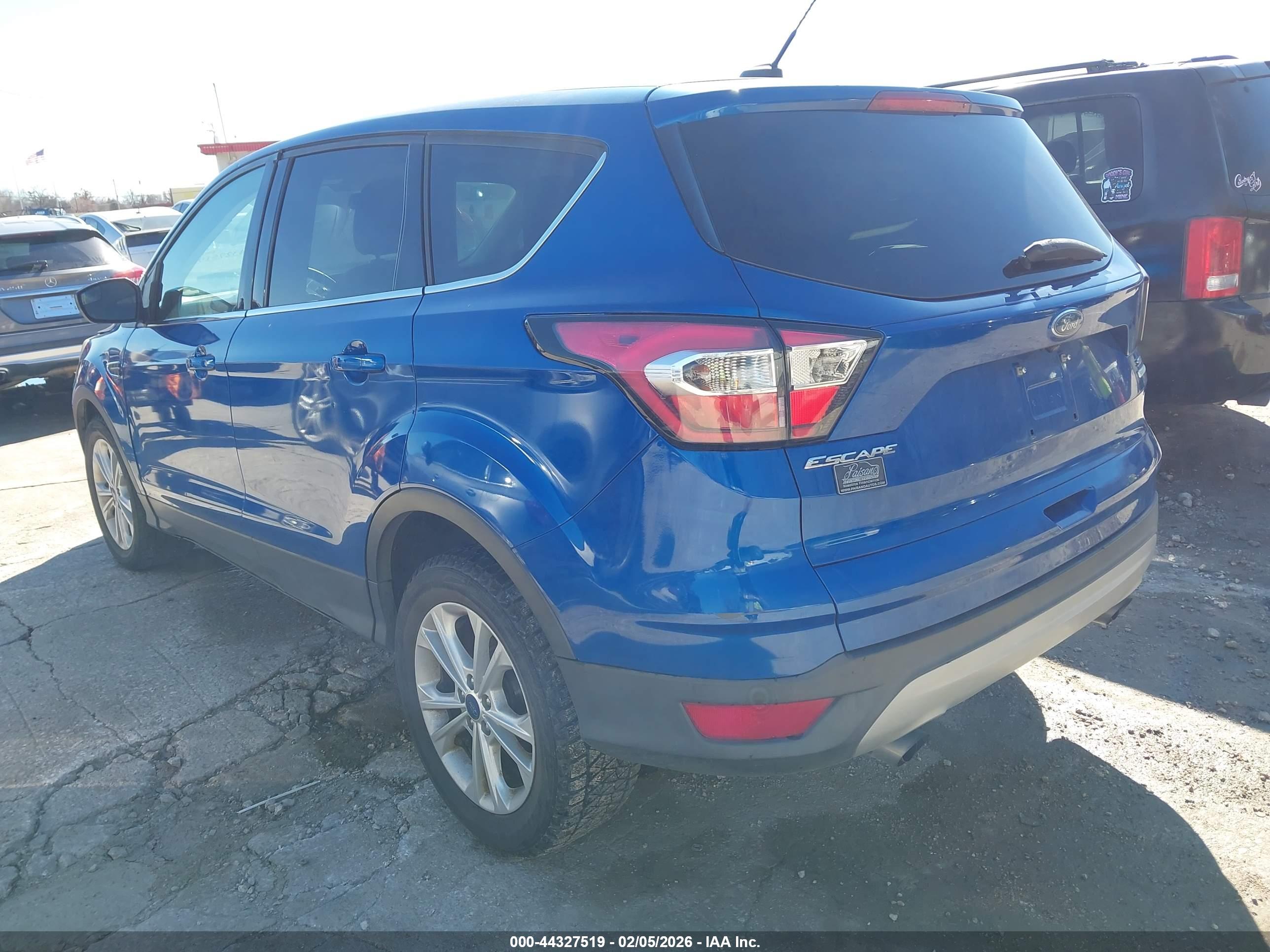 FORD ESCAPE image 3