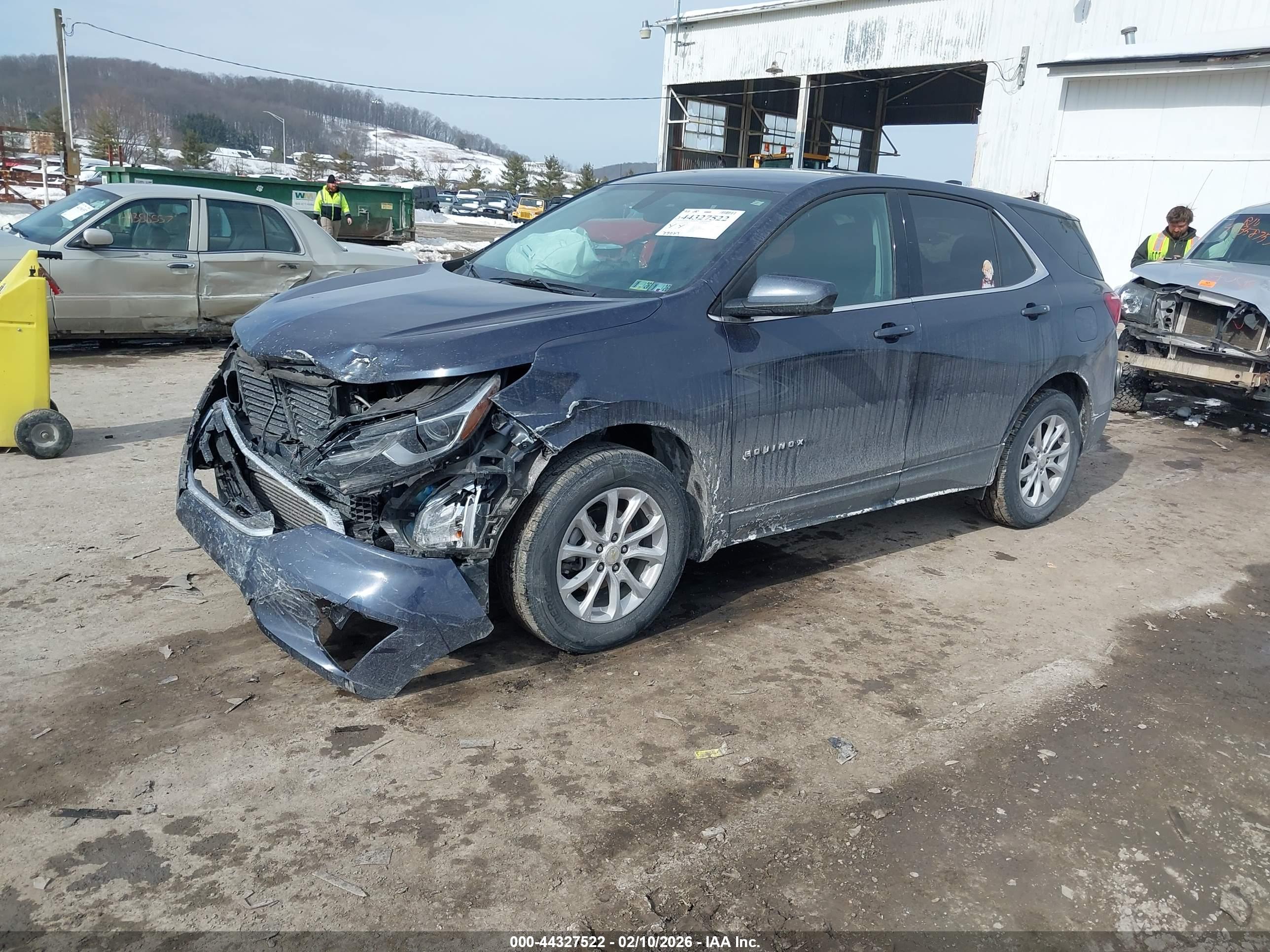 CHEVROLET EQUINOX image 2