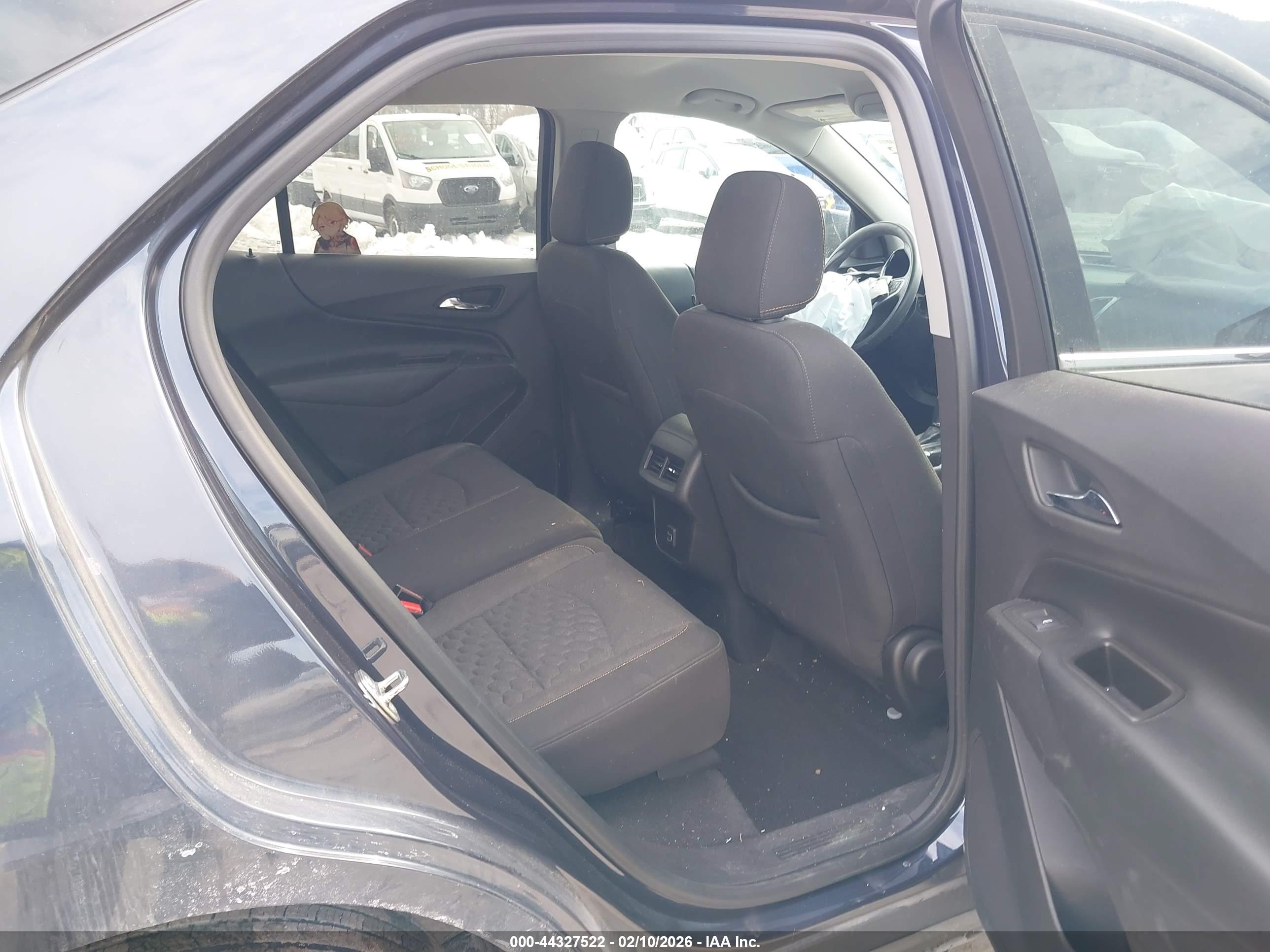 CHEVROLET EQUINOX image 8