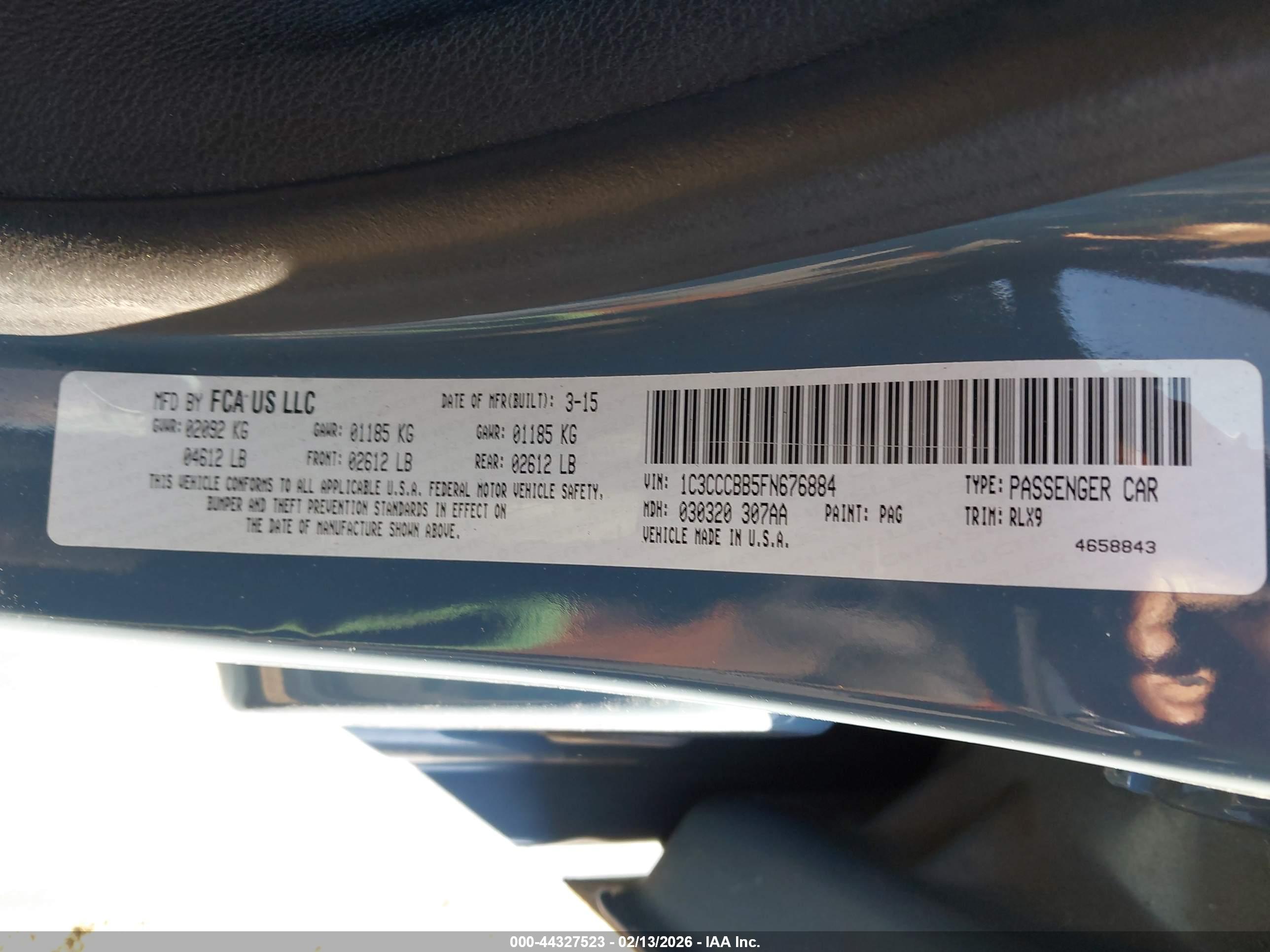 CHRYSLER 200 image 9