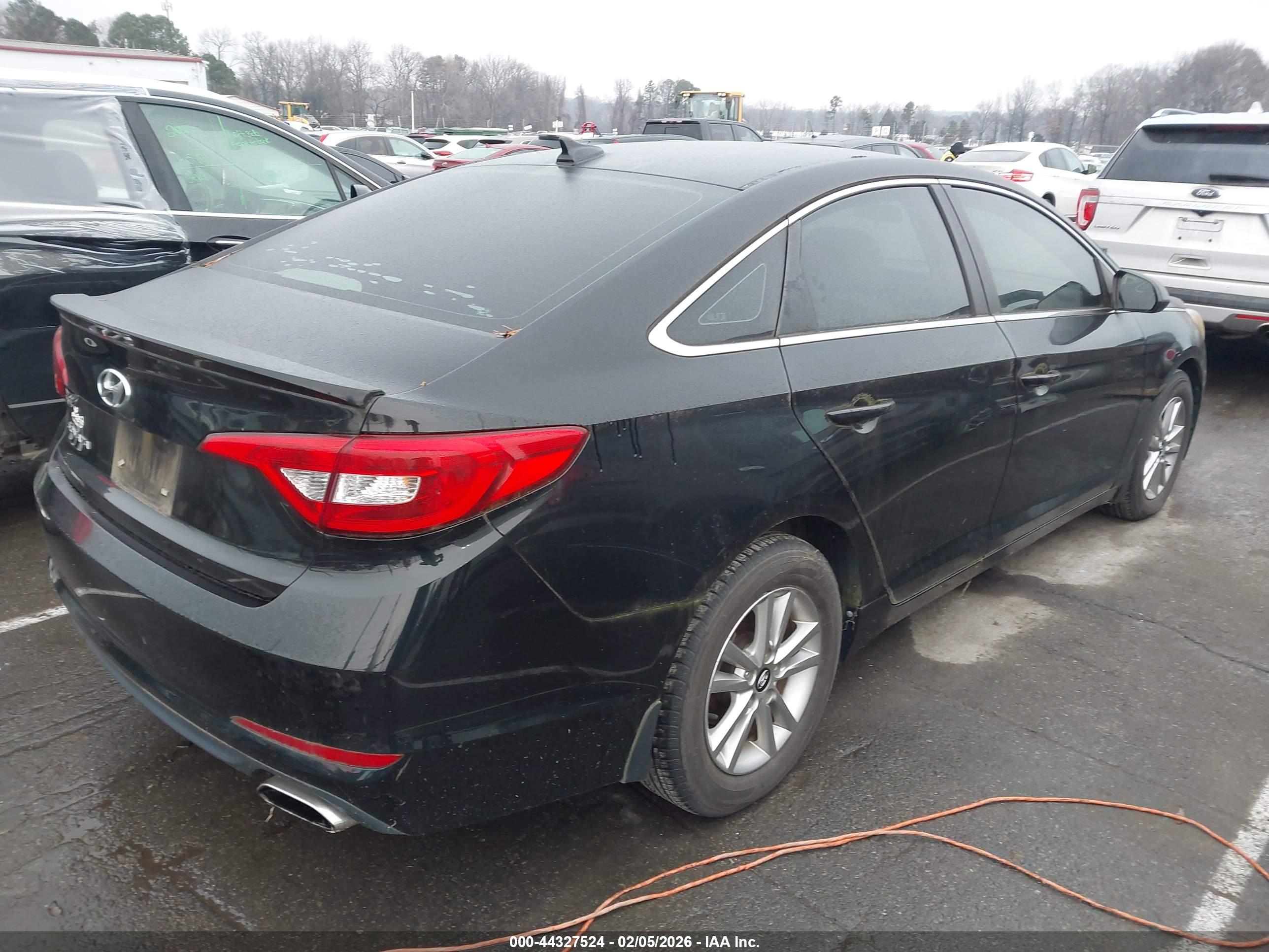 HYUNDAI SONATA image 4
