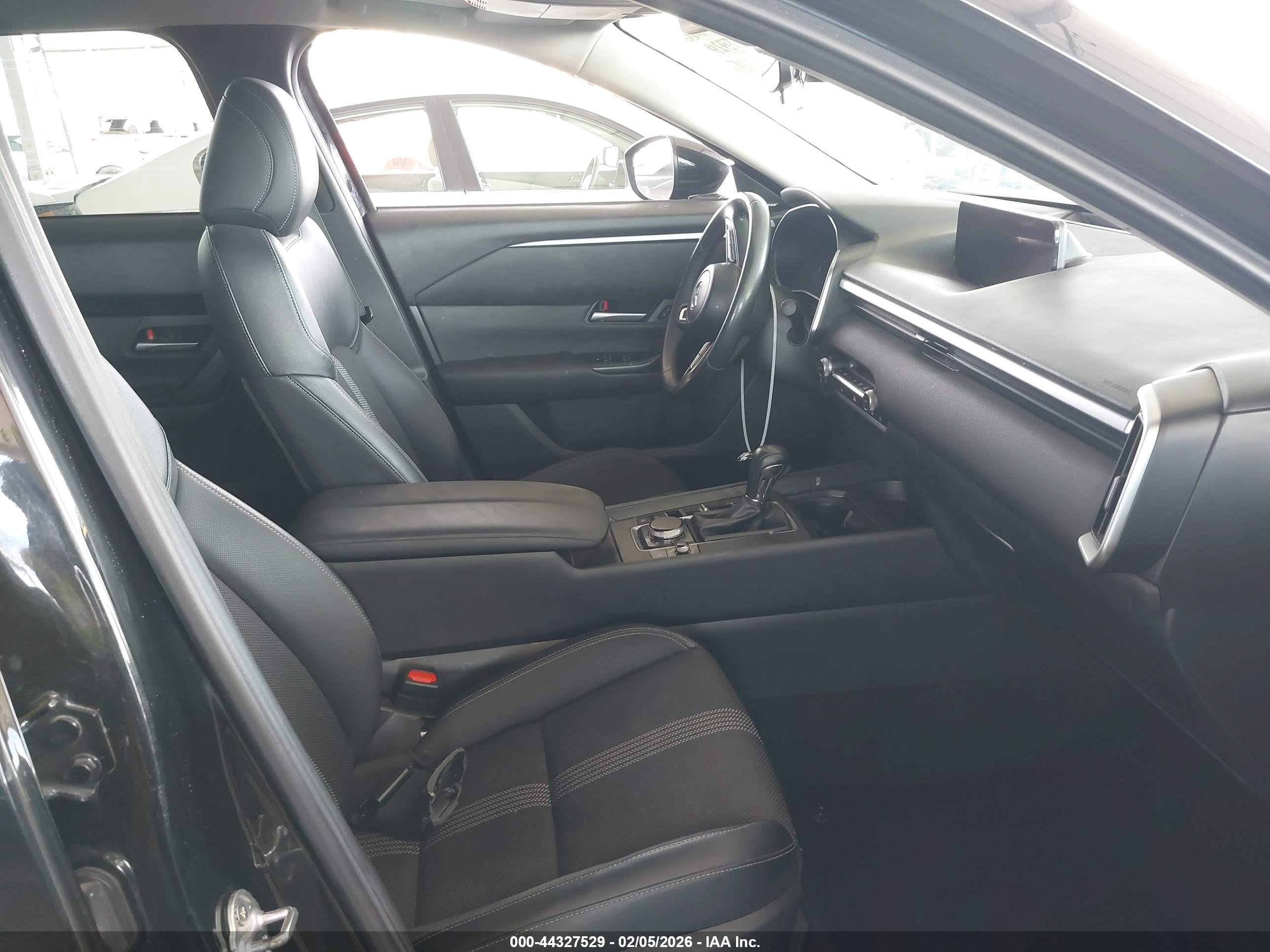 MAZDA CX-50 image 5