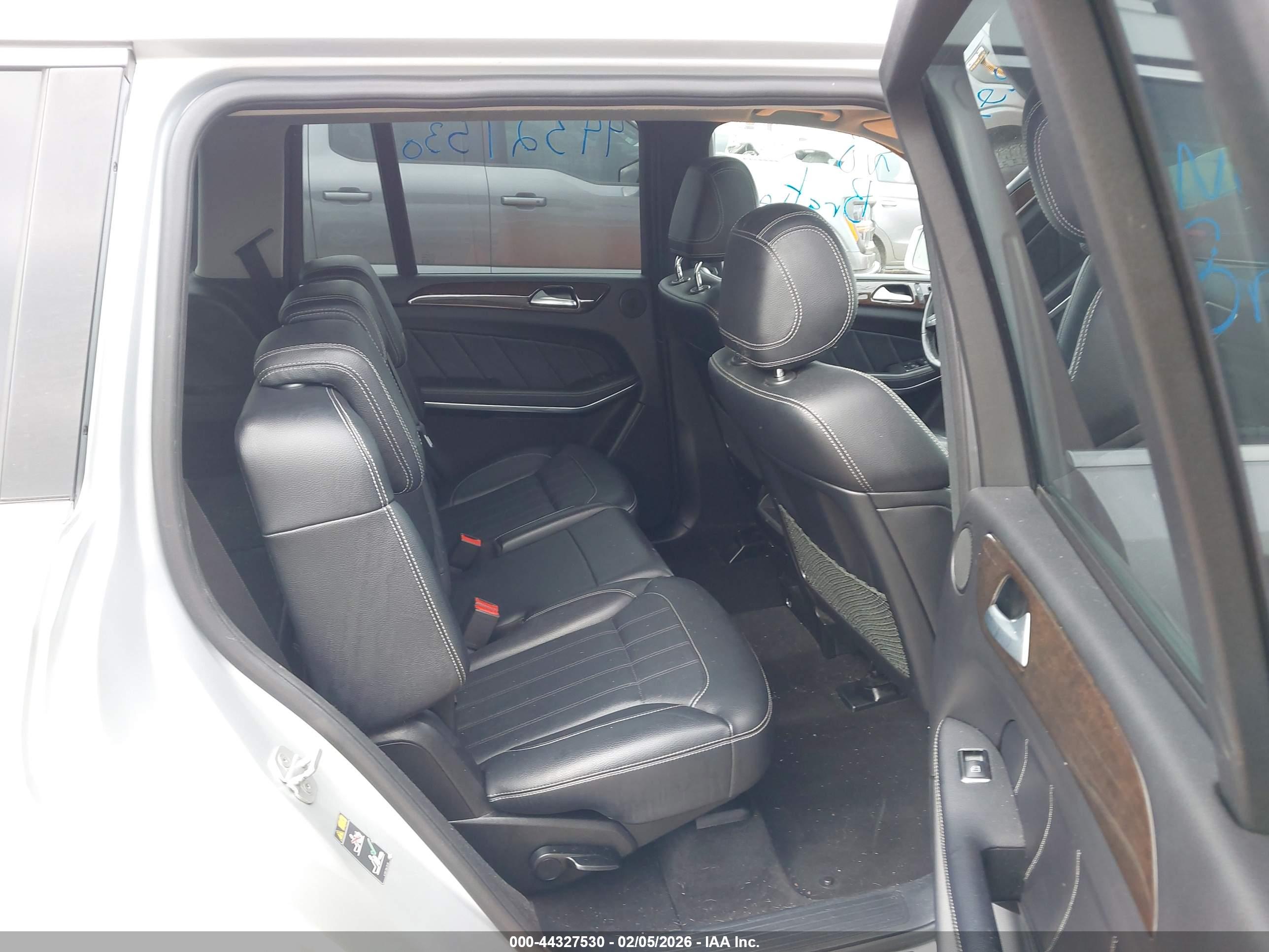 MERCEDES-BENZ GL image 8