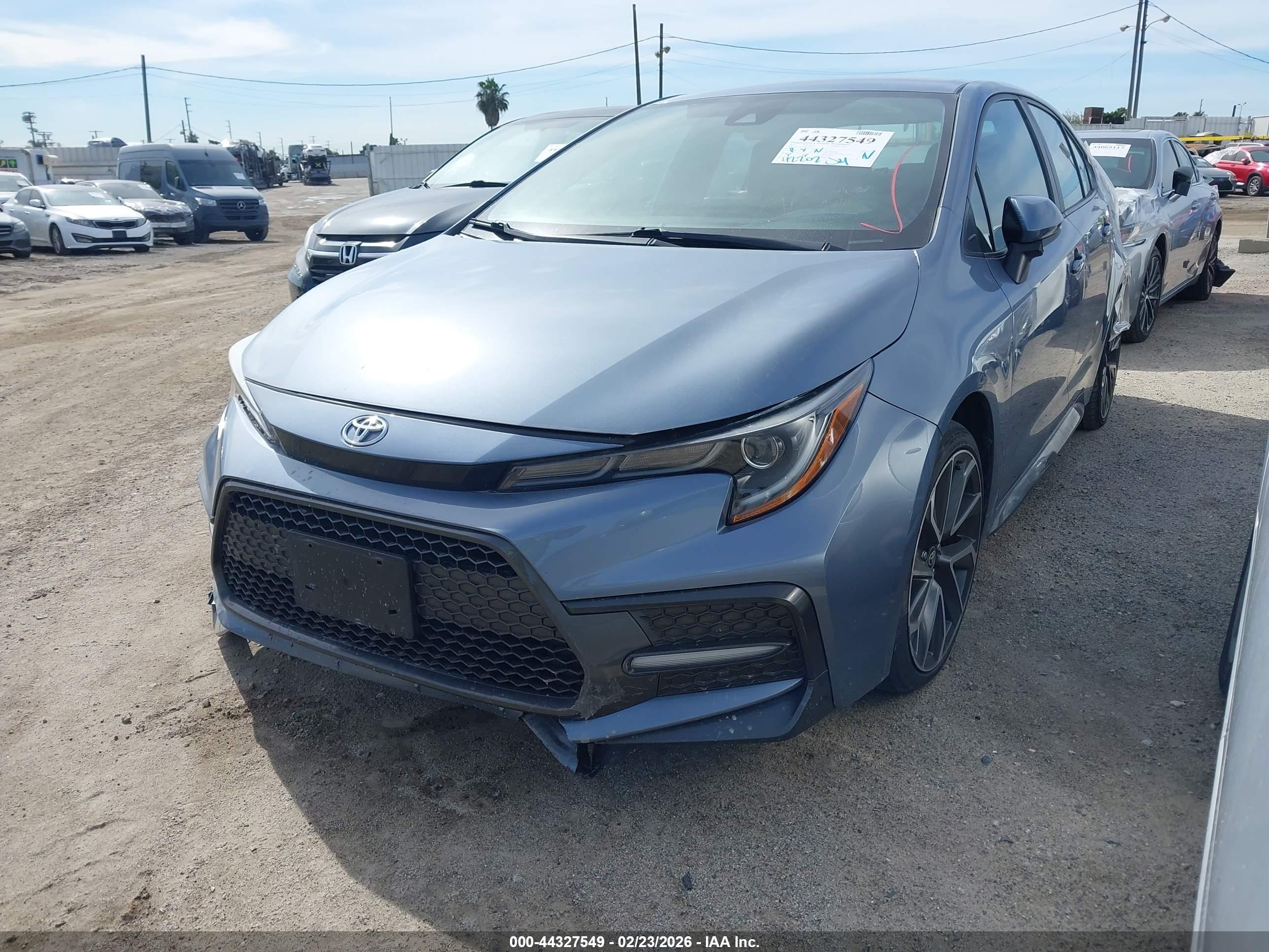 TOYOTA COROLLA image 2