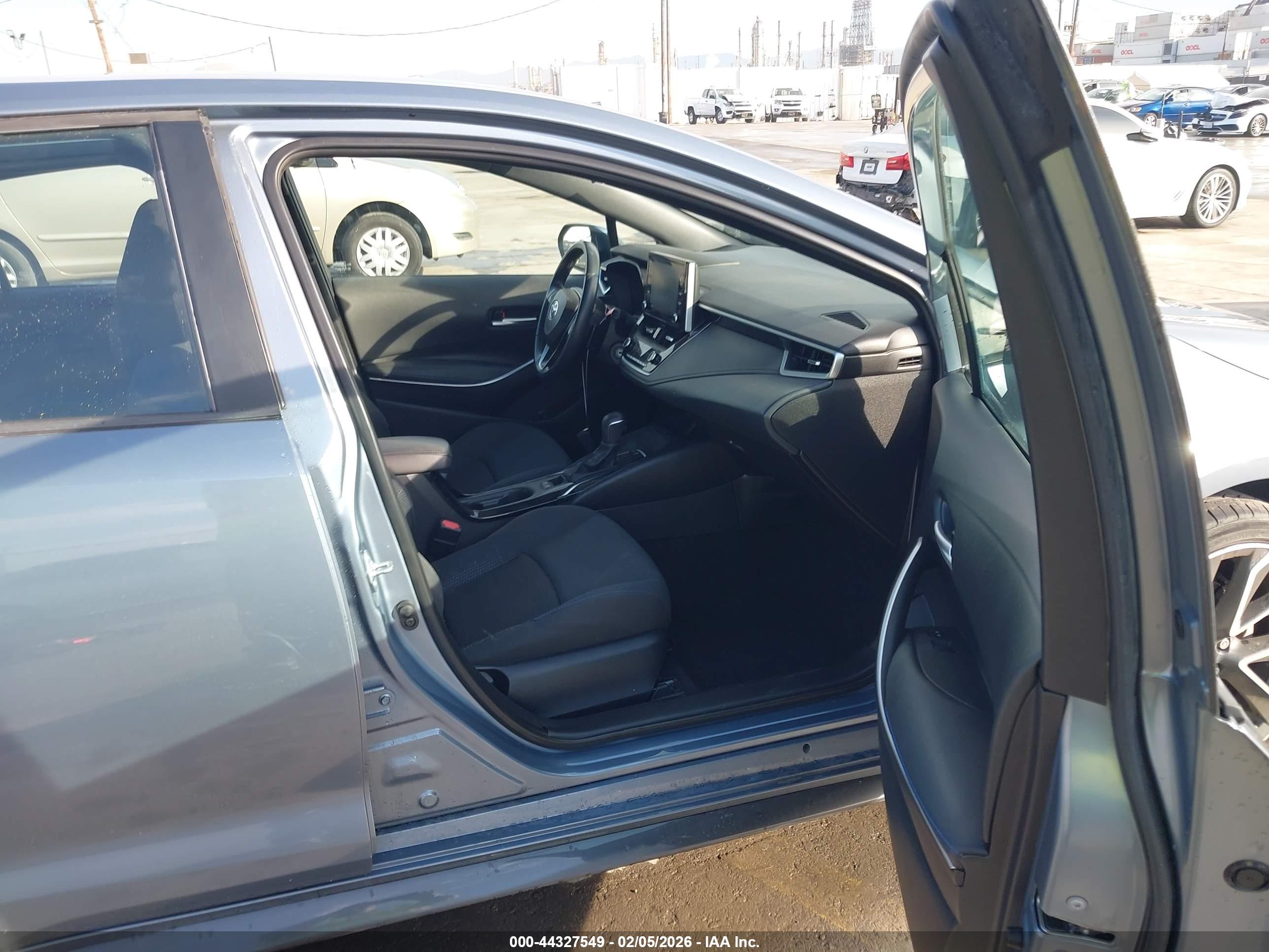 TOYOTA COROLLA image 5
