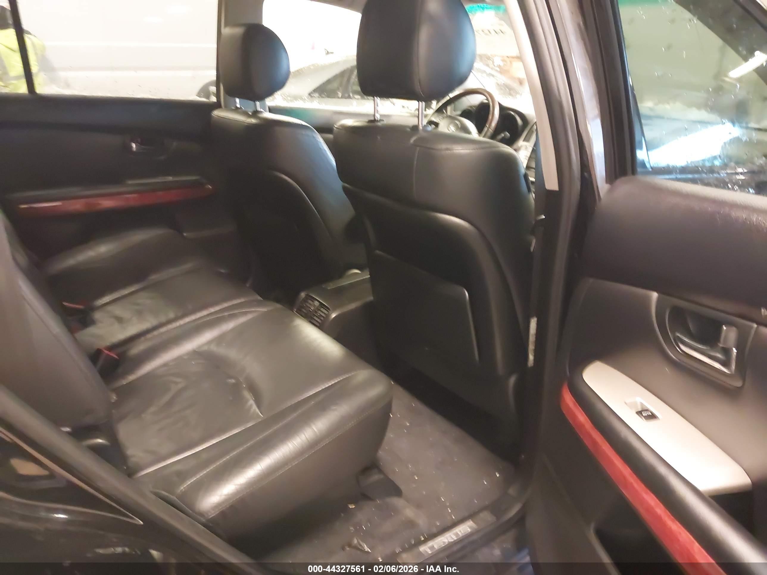 LEXUS RX image 8