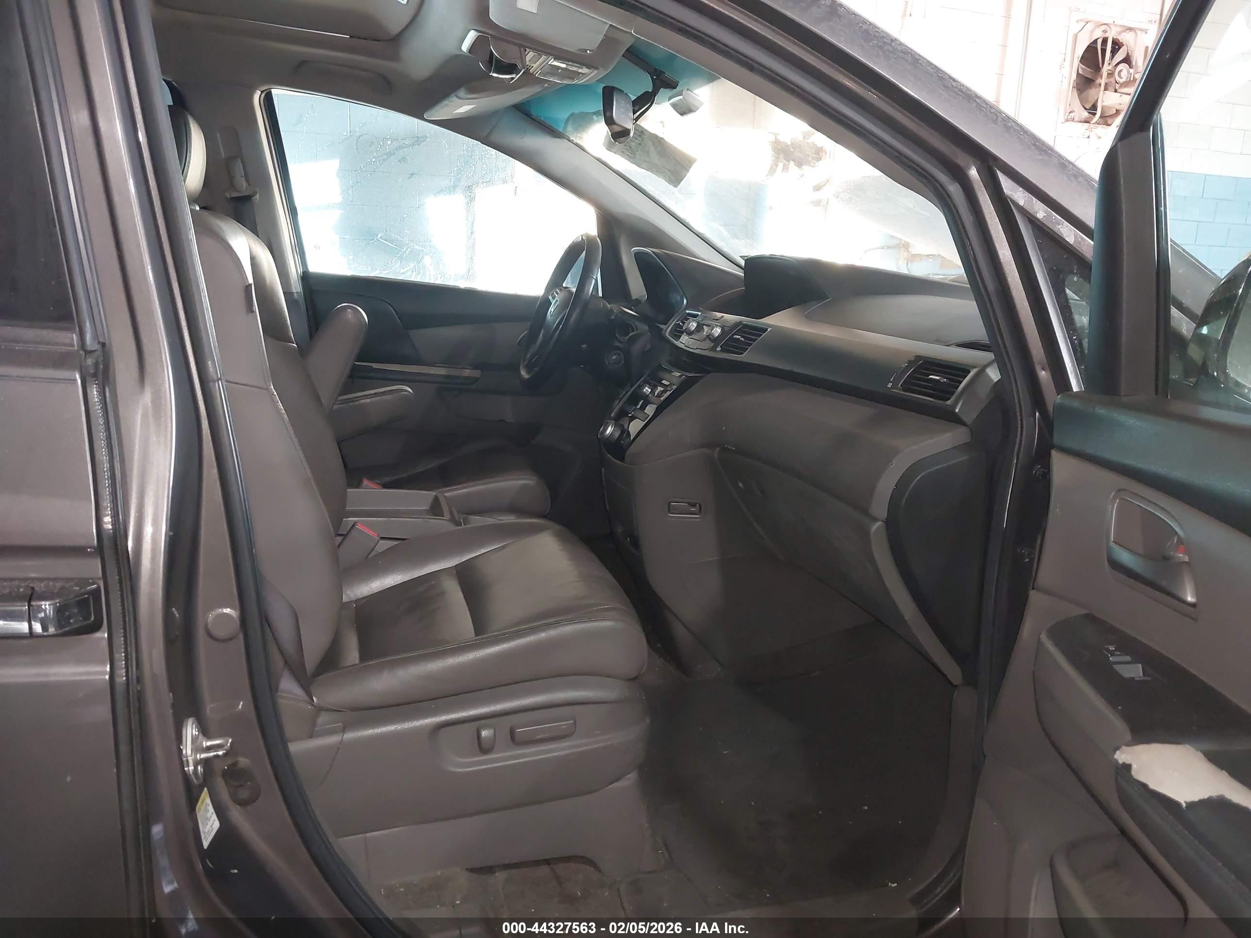 HONDA ODYSSEY image 5