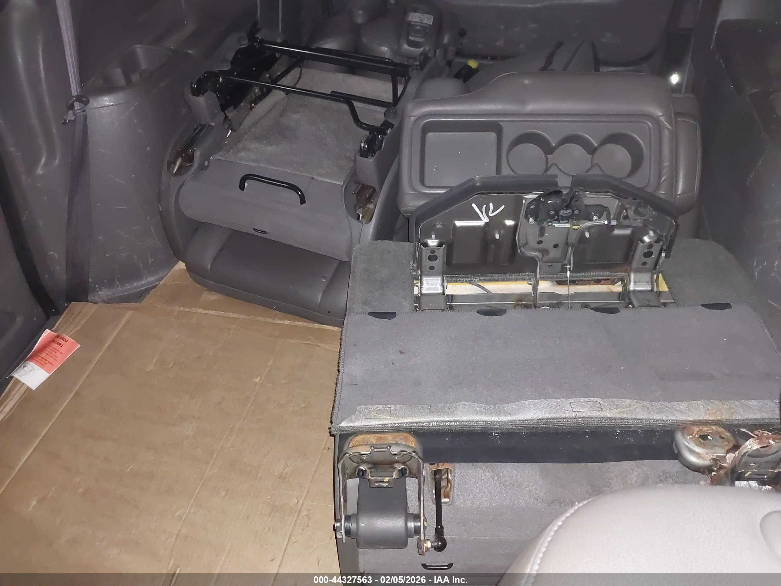 HONDA ODYSSEY image 8