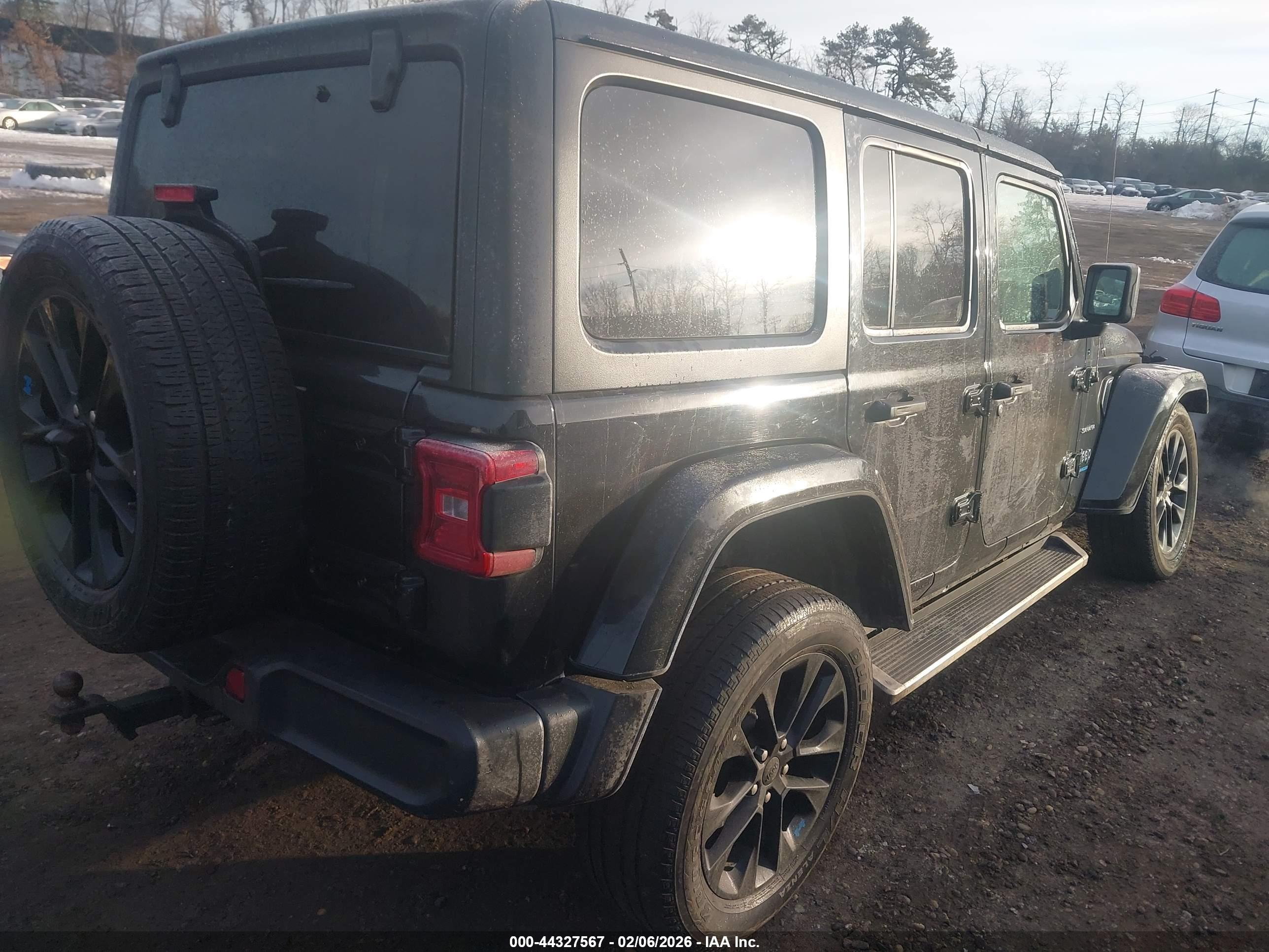 JEEP WRANGLER image 4