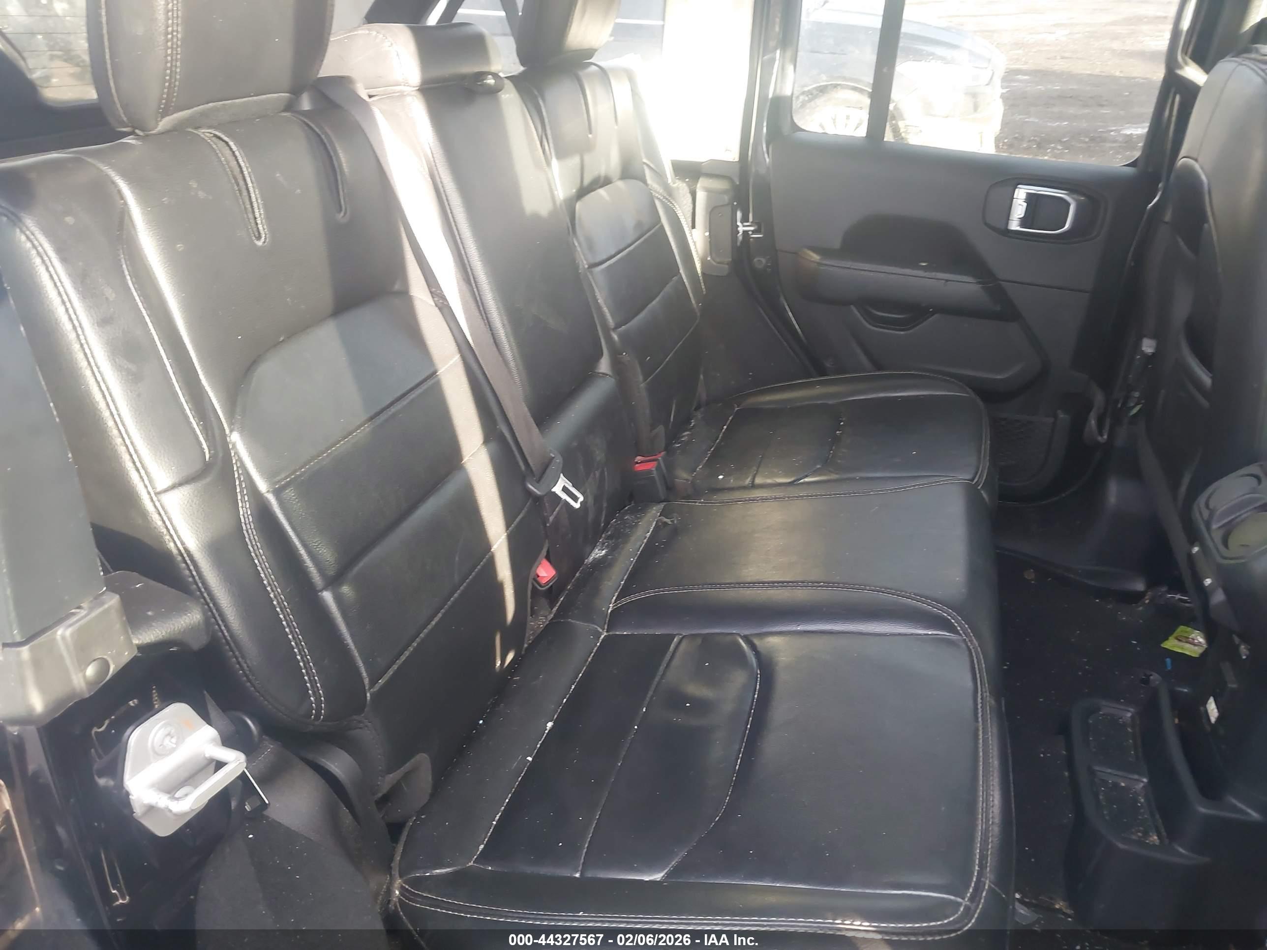 JEEP WRANGLER image 8