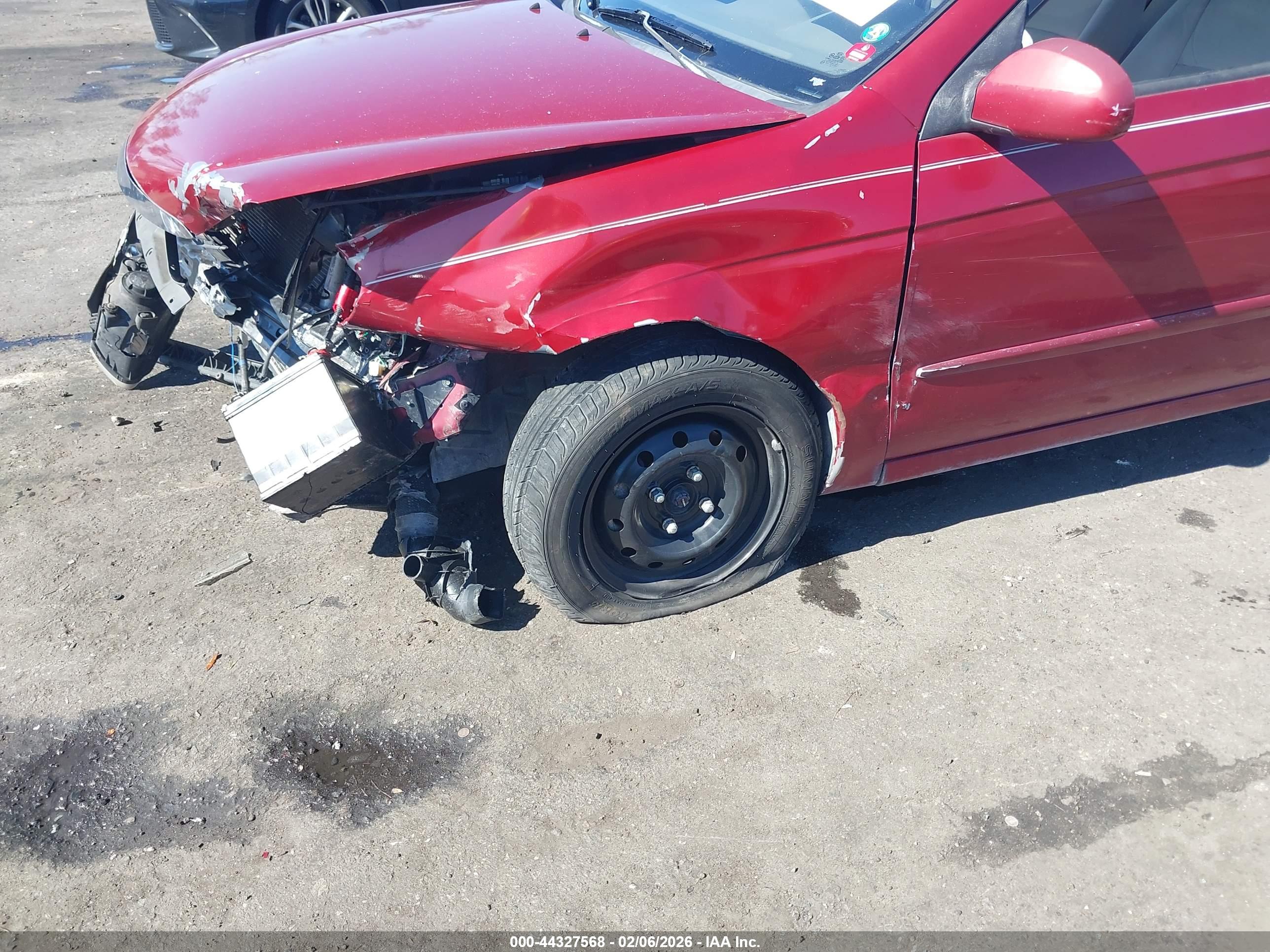 KIA SPECTRA image 6