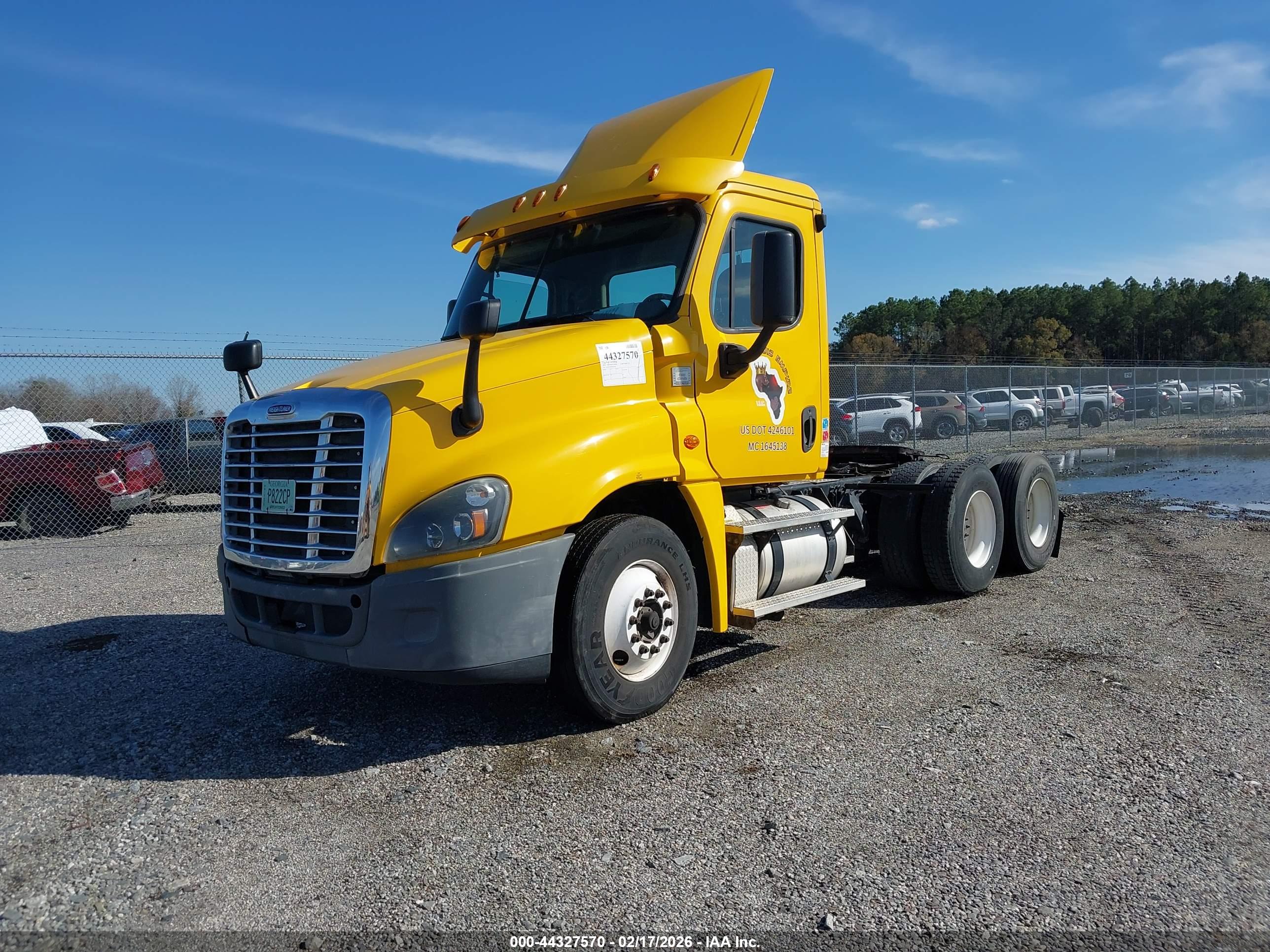 FREIGHTLINER CASCADIA image 2