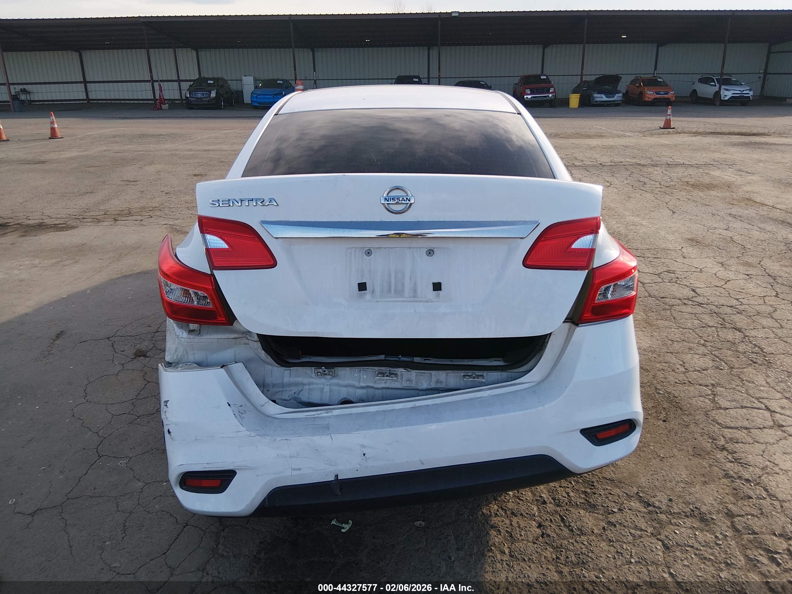 NISSAN SENTRA image 6