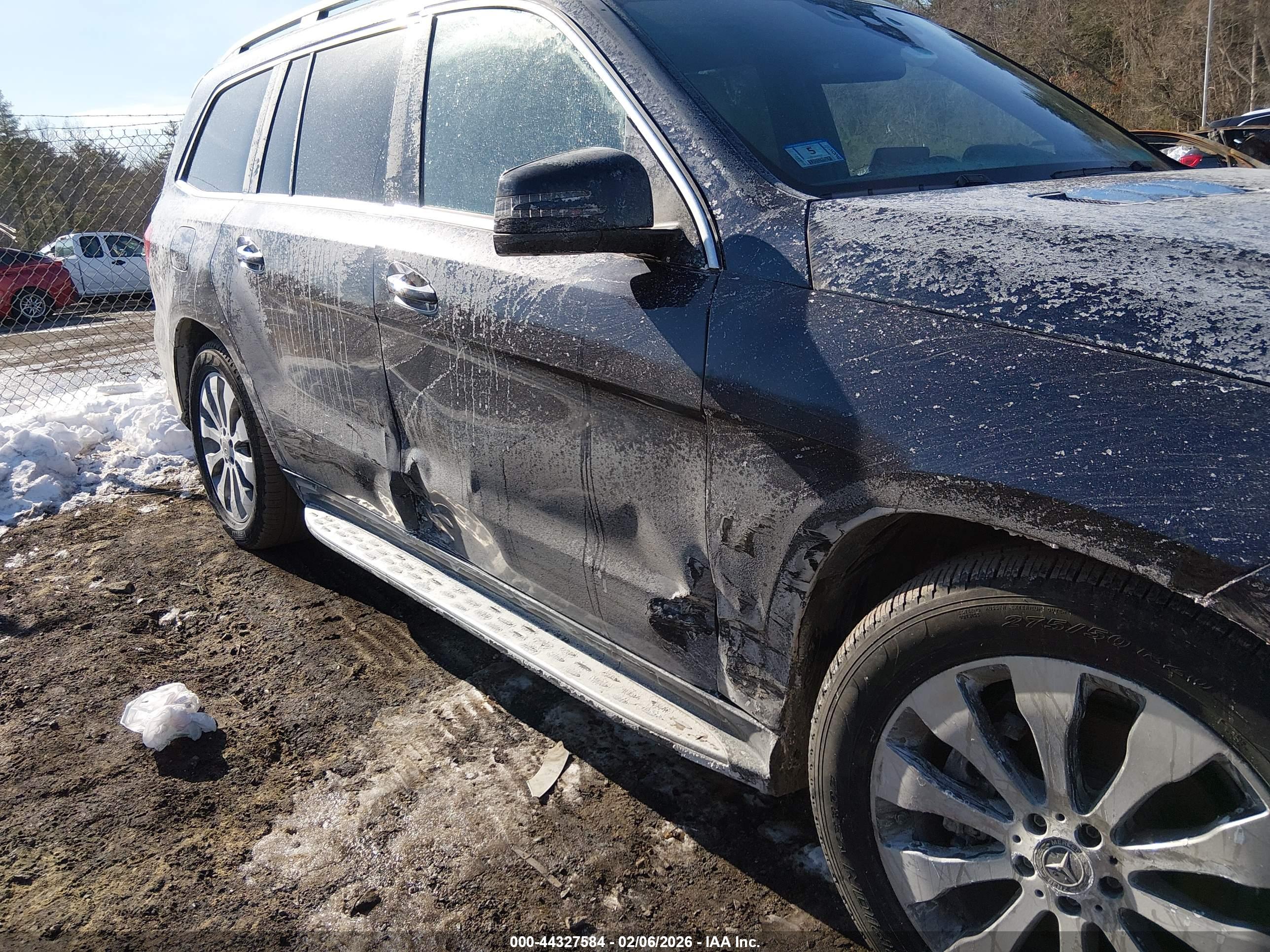MERCEDES-BENZ GLS image 6