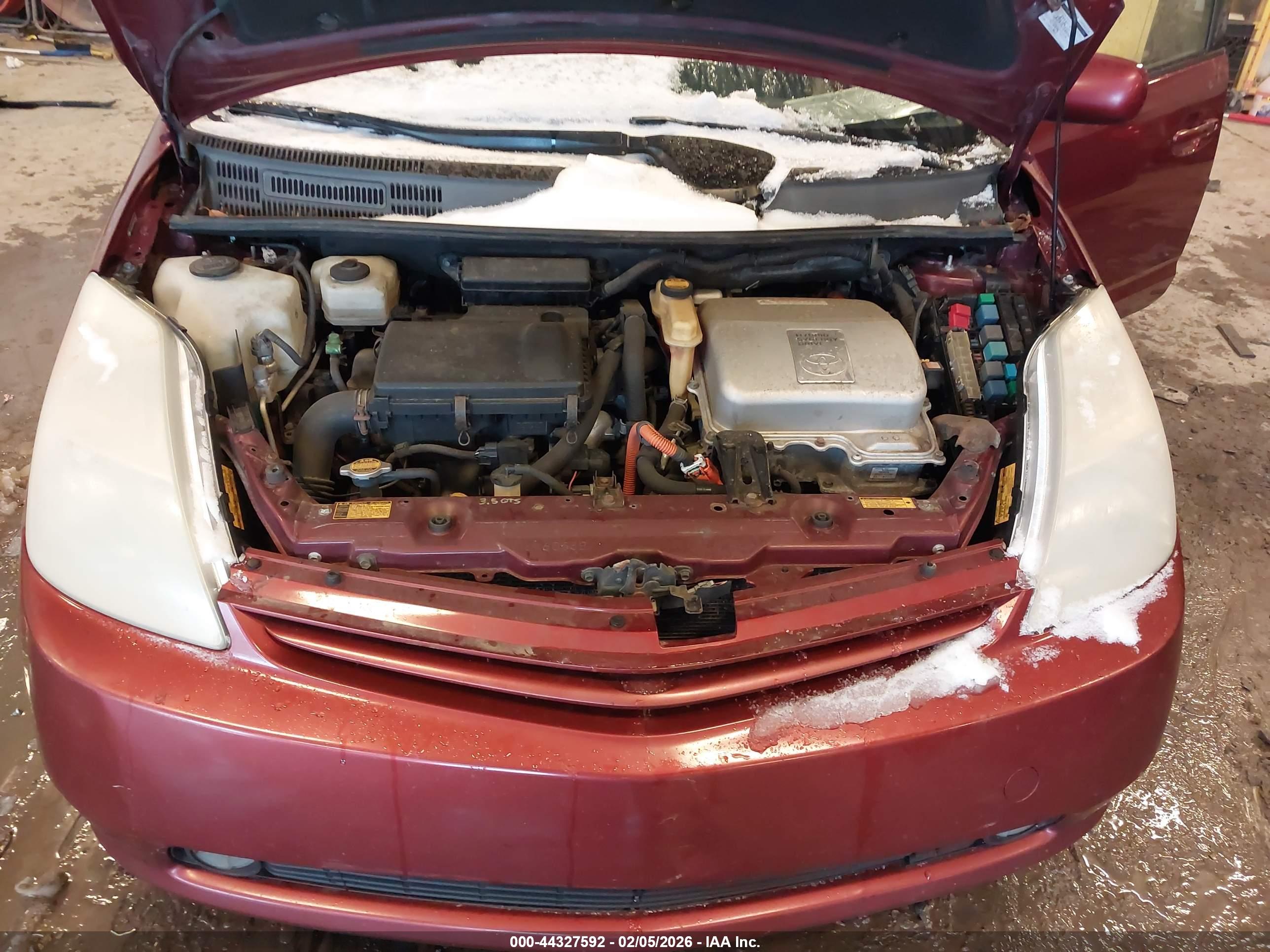 TOYOTA PRIUS image 10