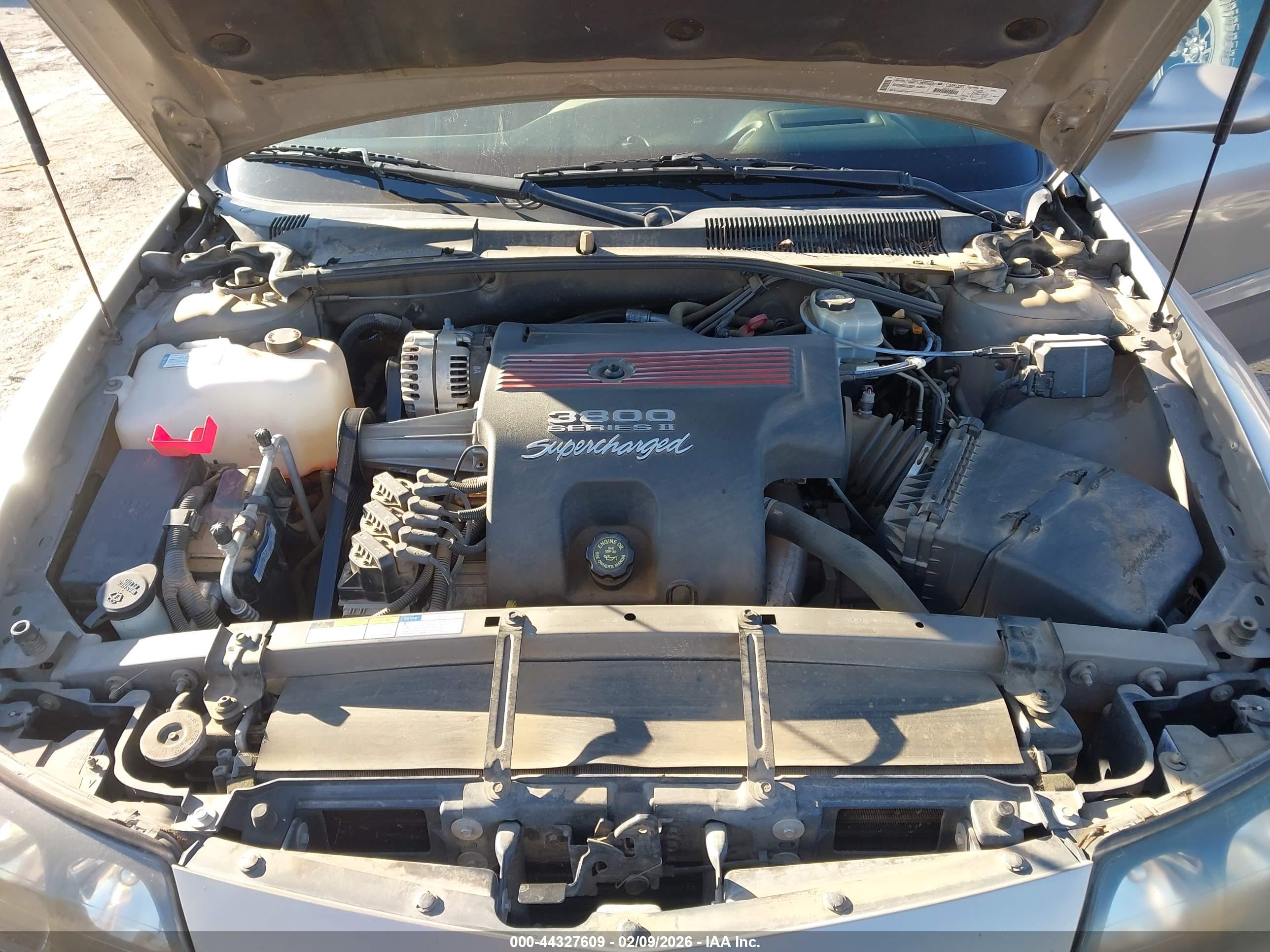 PONTIAC BONNEVILLE image 10