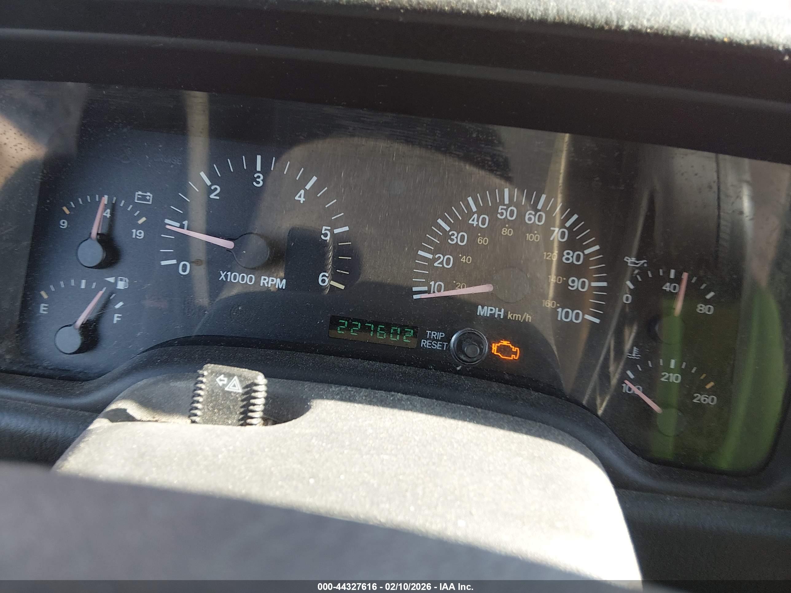 JEEP CHEROKEE image 7