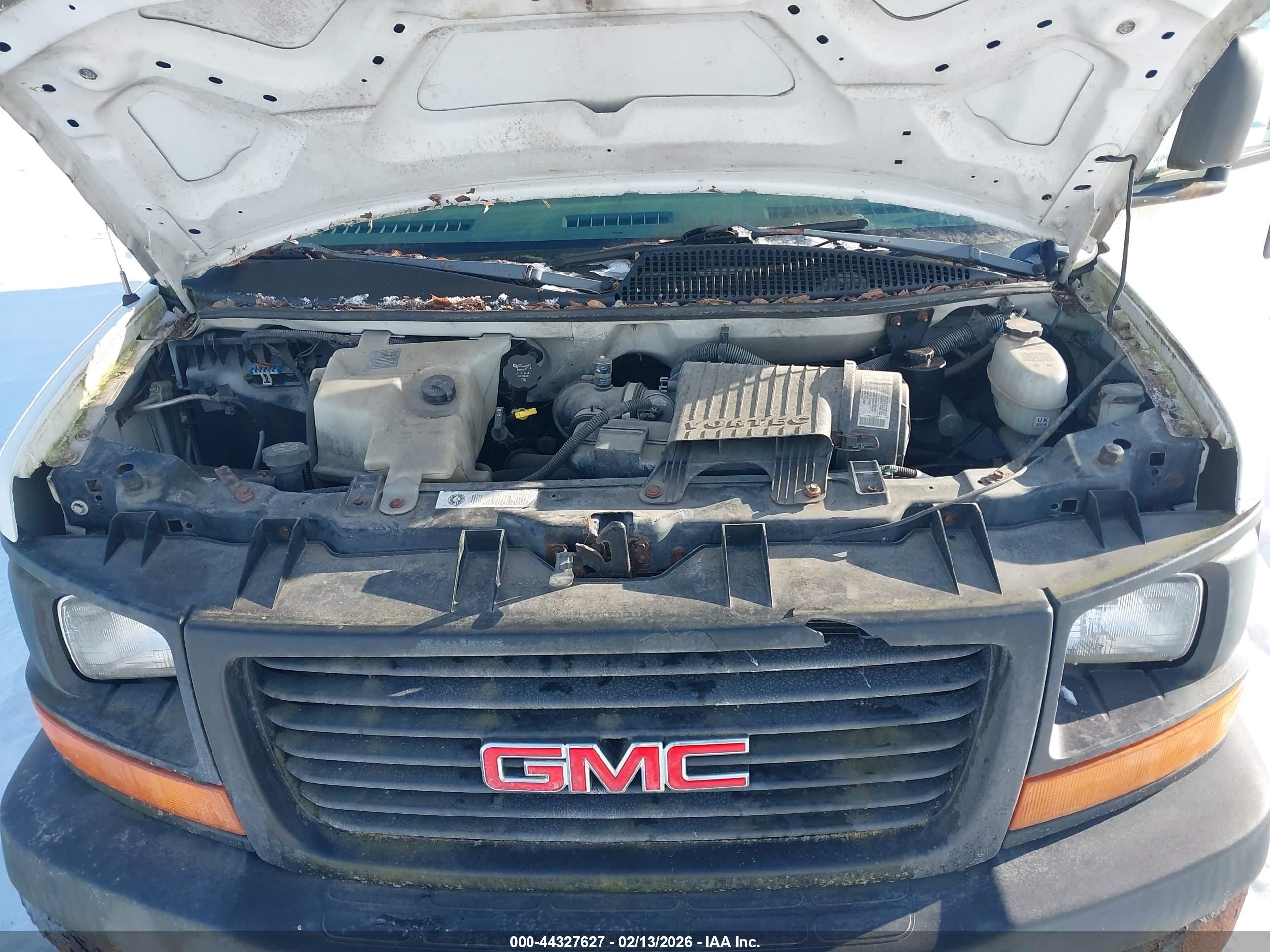 GMC SAVANA image 10