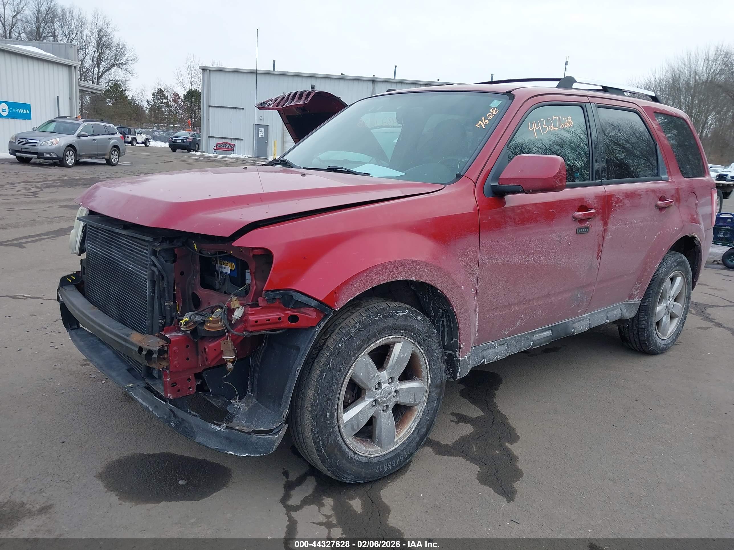 FORD ESCAPE image 2