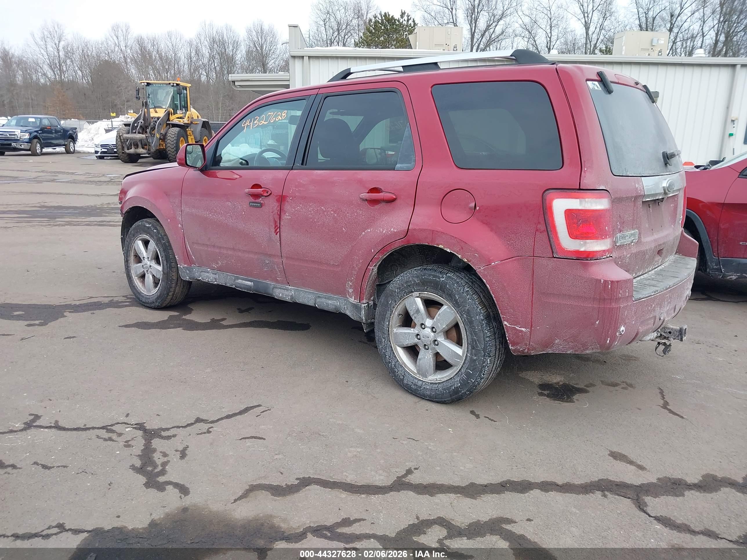 FORD ESCAPE image 3