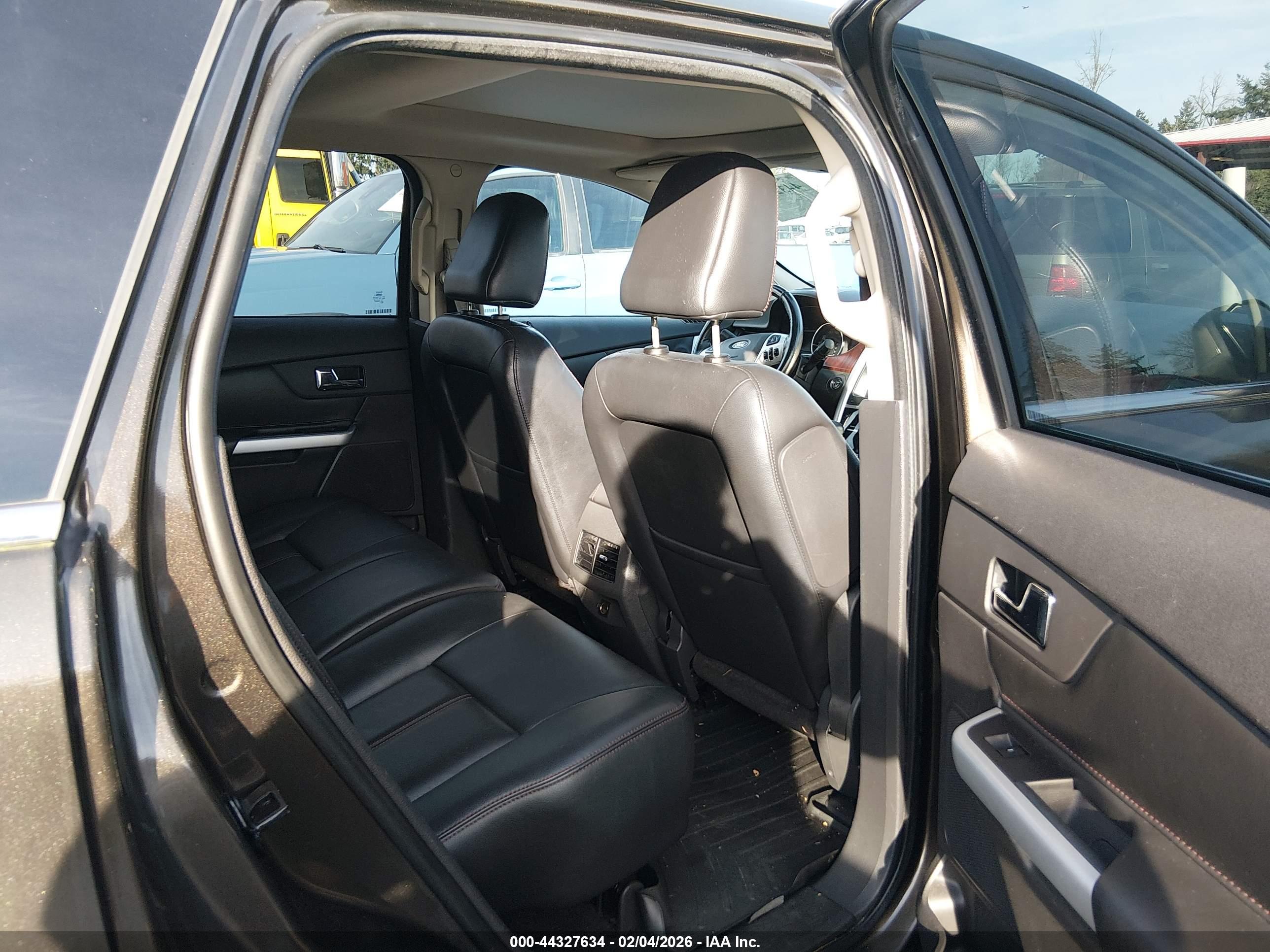 FORD EDGE image 8