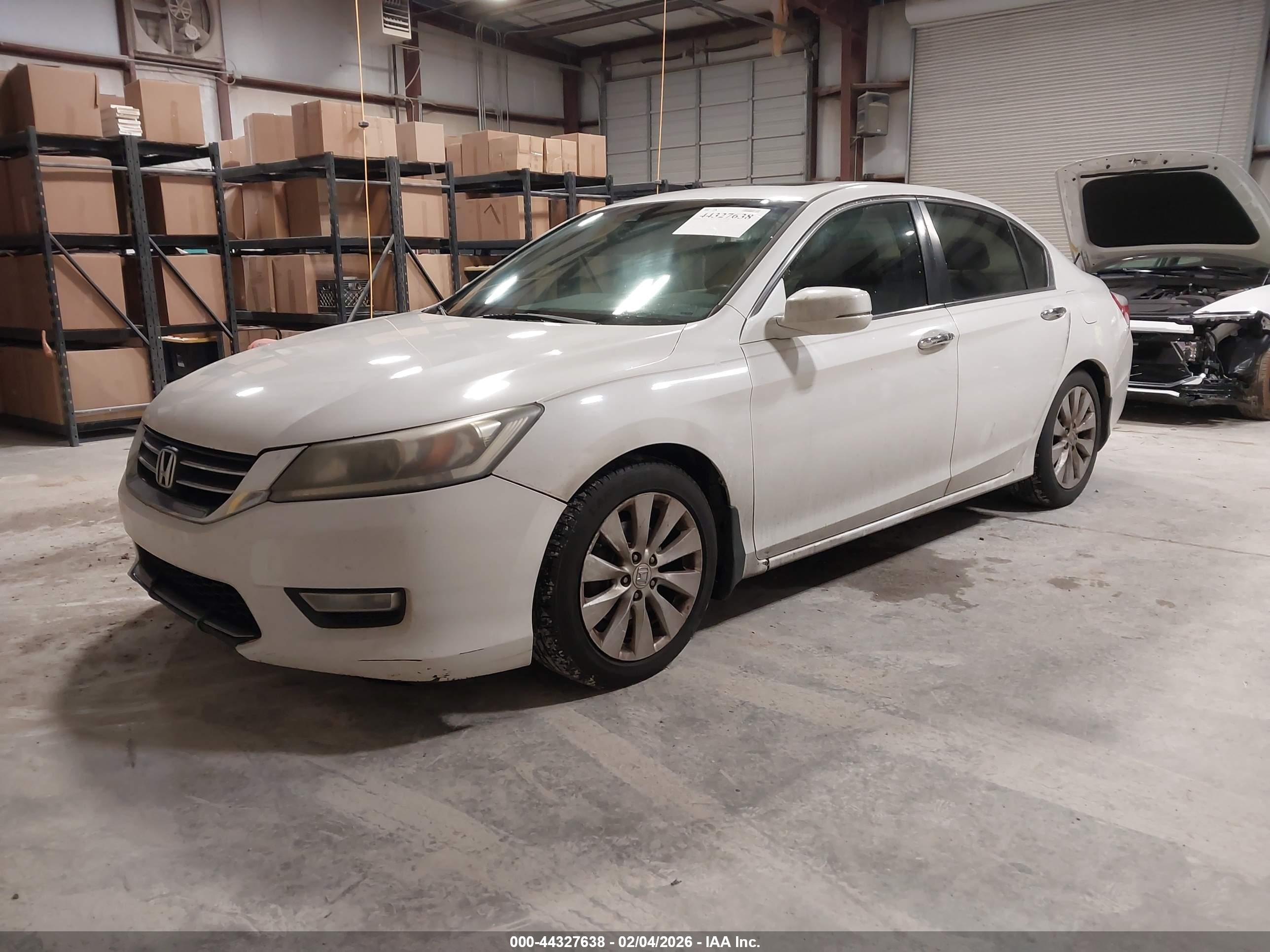HONDA ACCORD image 2
