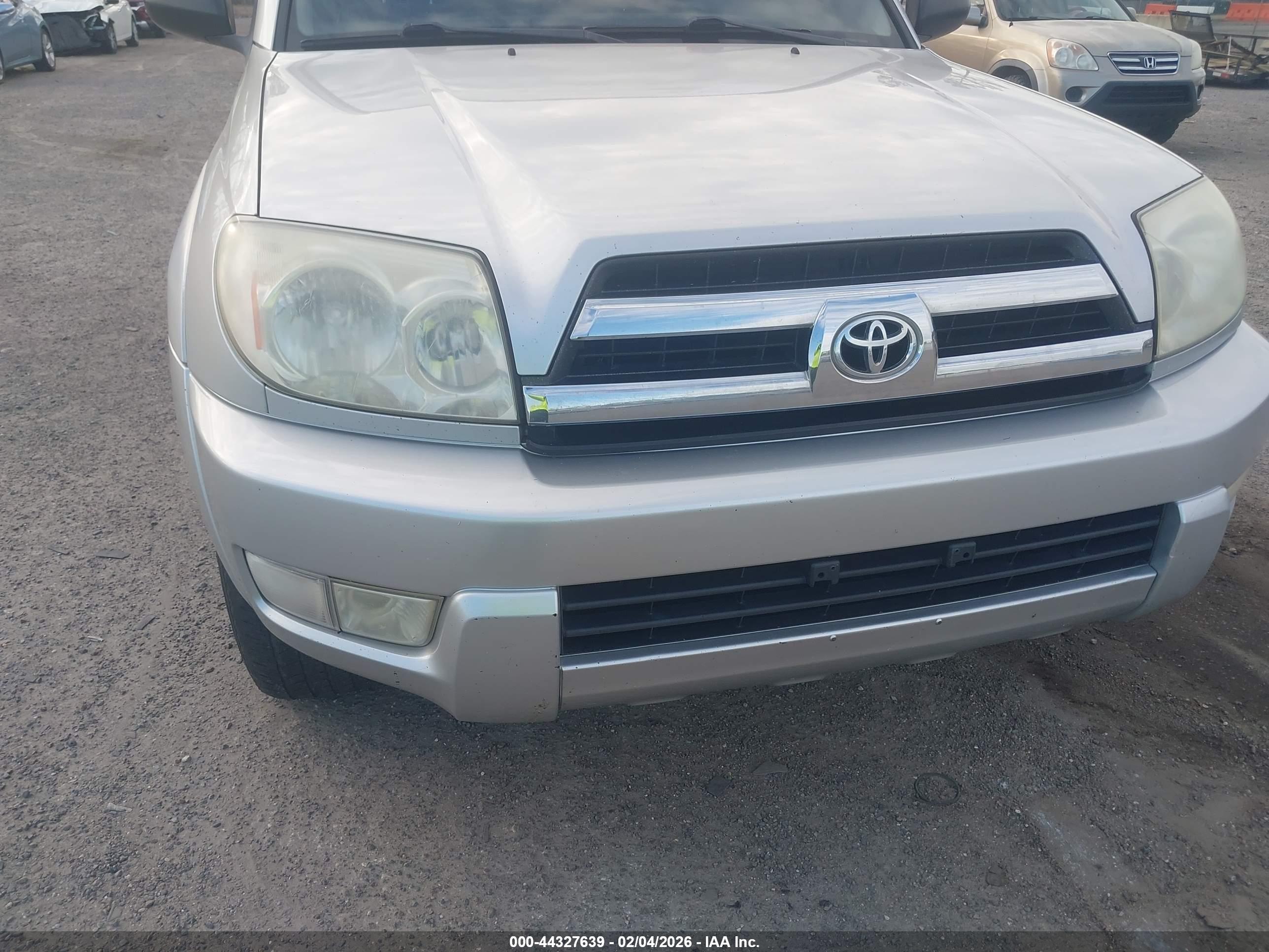 TOYOTA 4RUNNER image 6