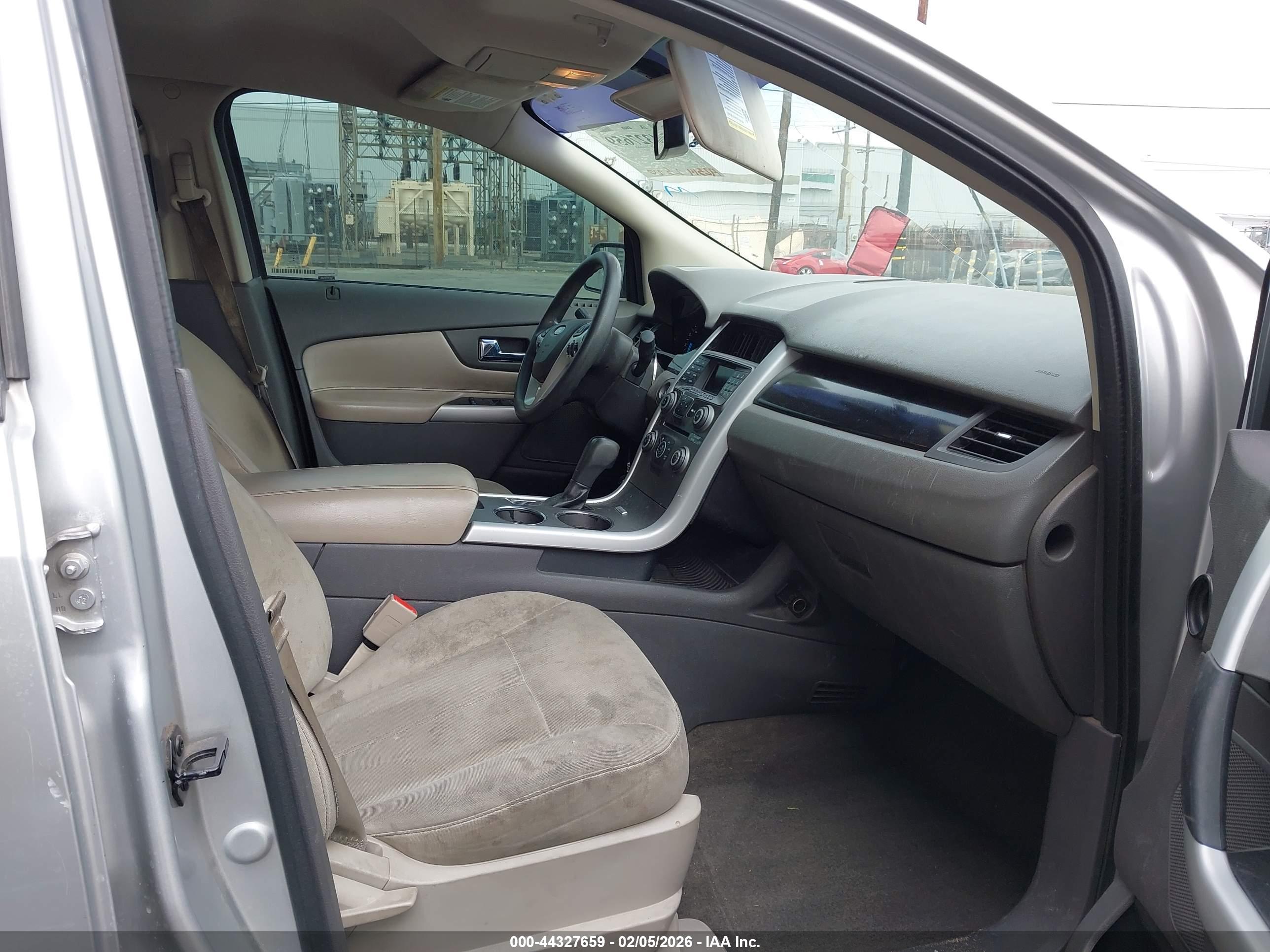 FORD EDGE image 5