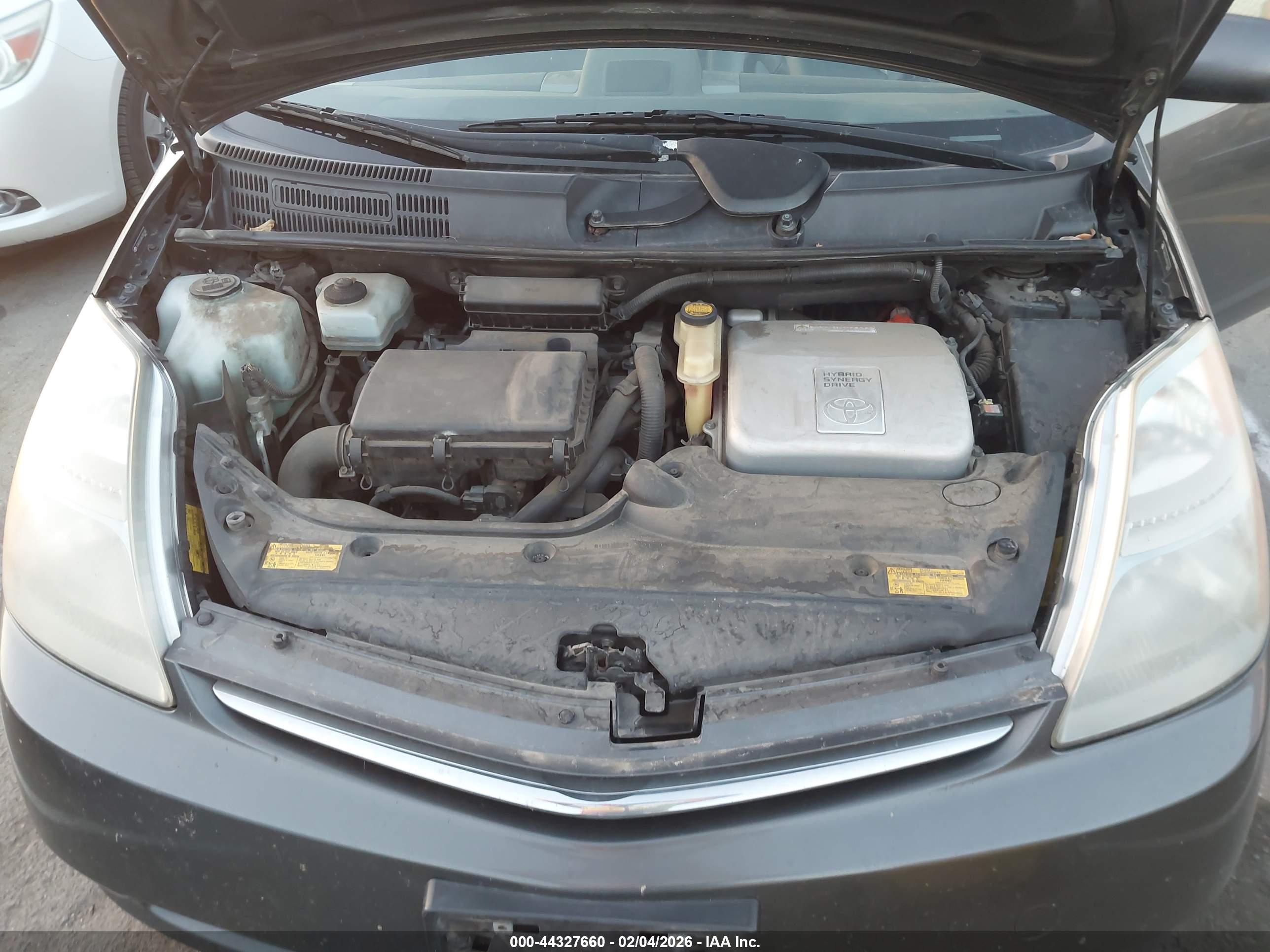 TOYOTA PRIUS image 10