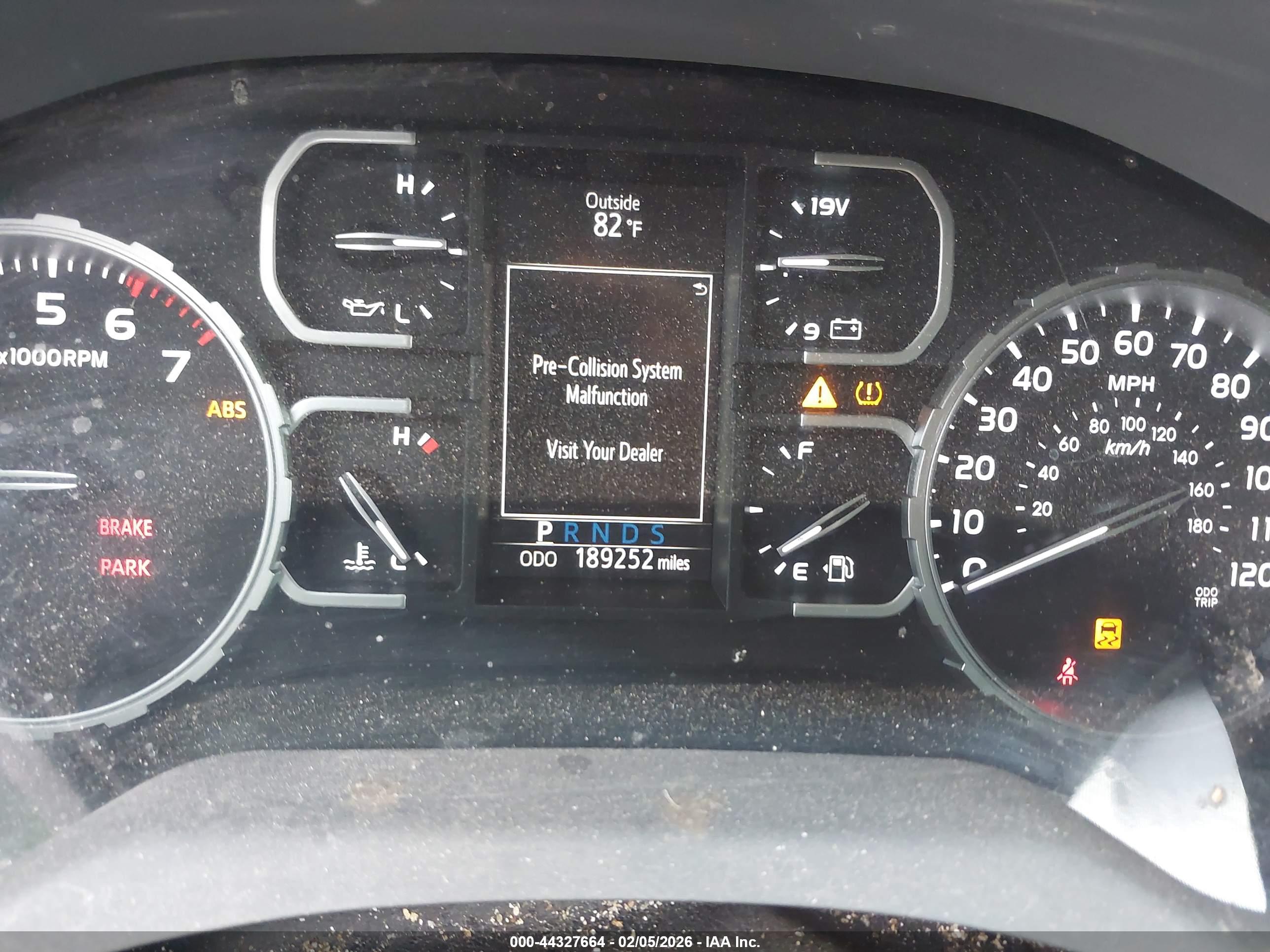 TOYOTA TUNDRA image 7