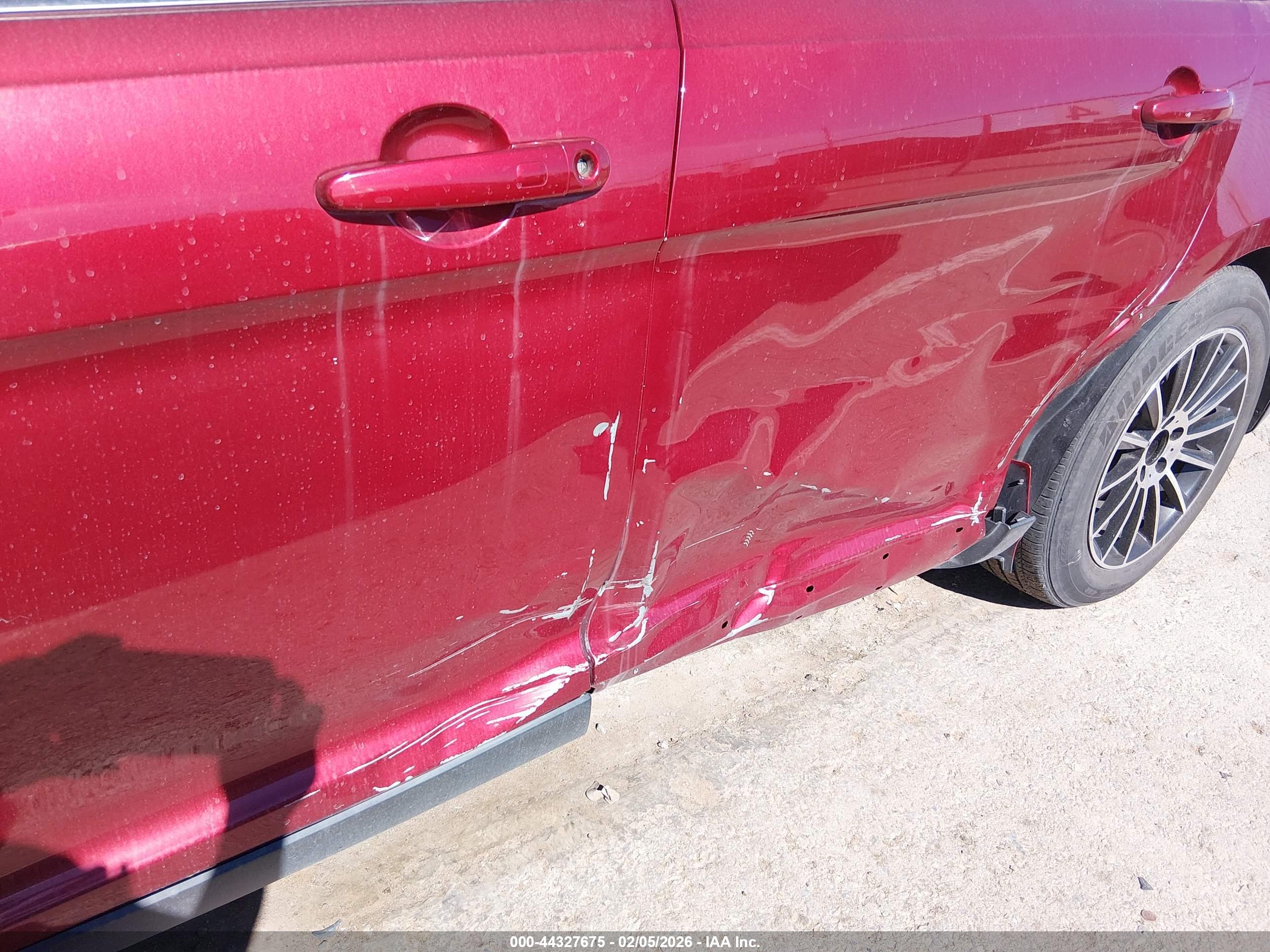FORD TAURUS image 6