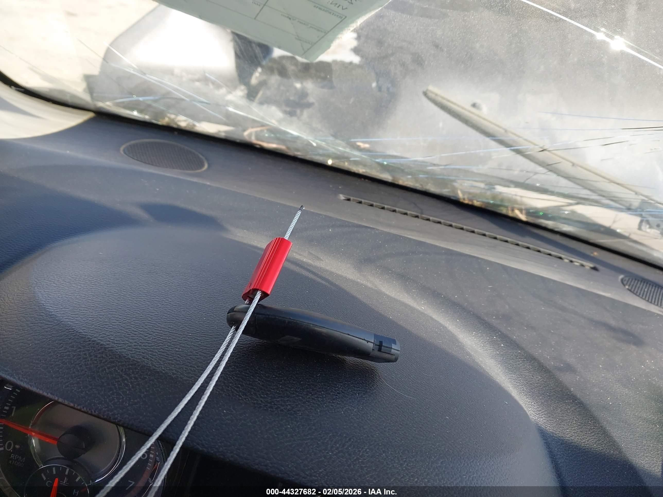 CHRYSLER TOWN image 11
