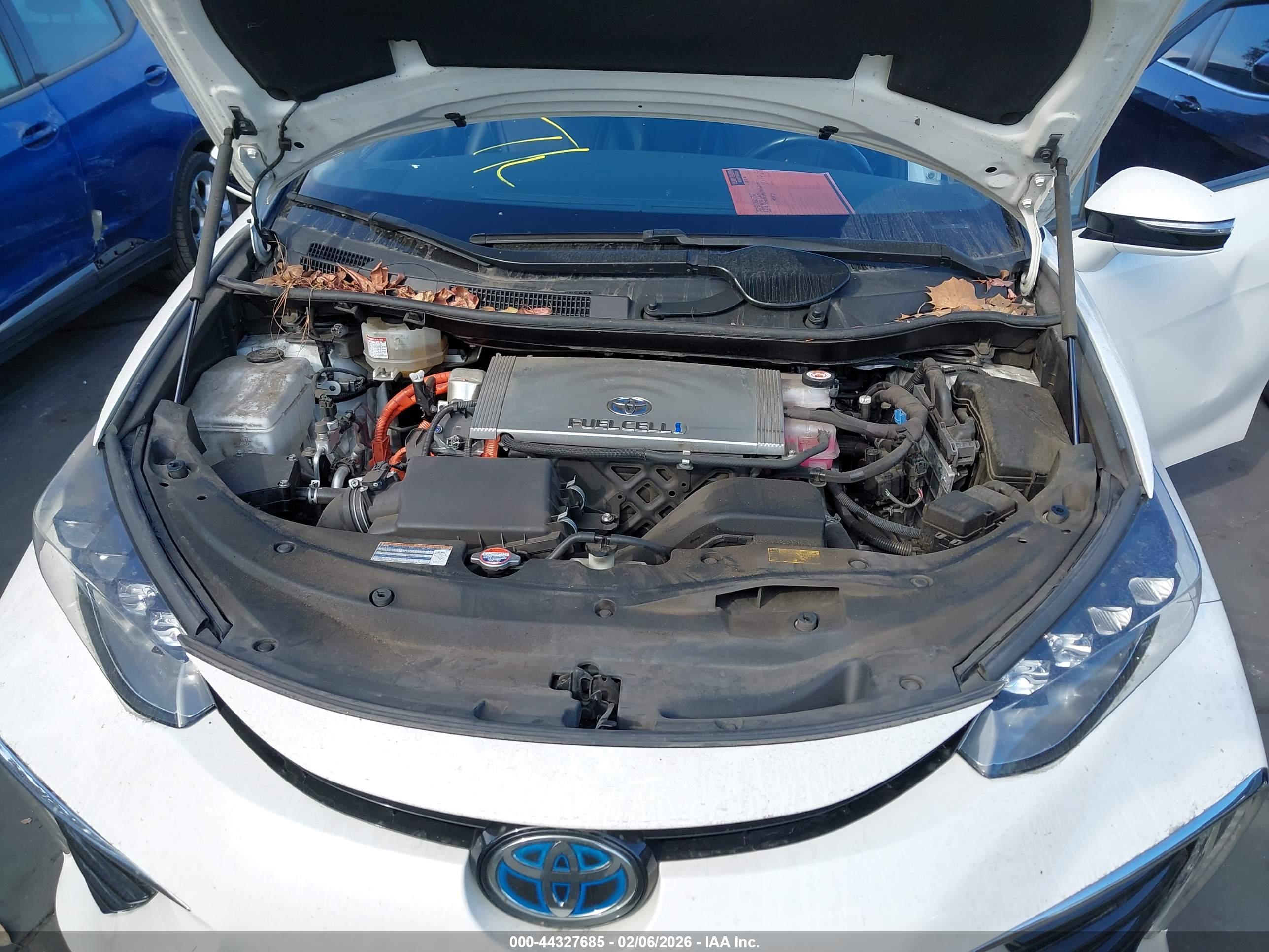 TOYOTA MIRAI image 10