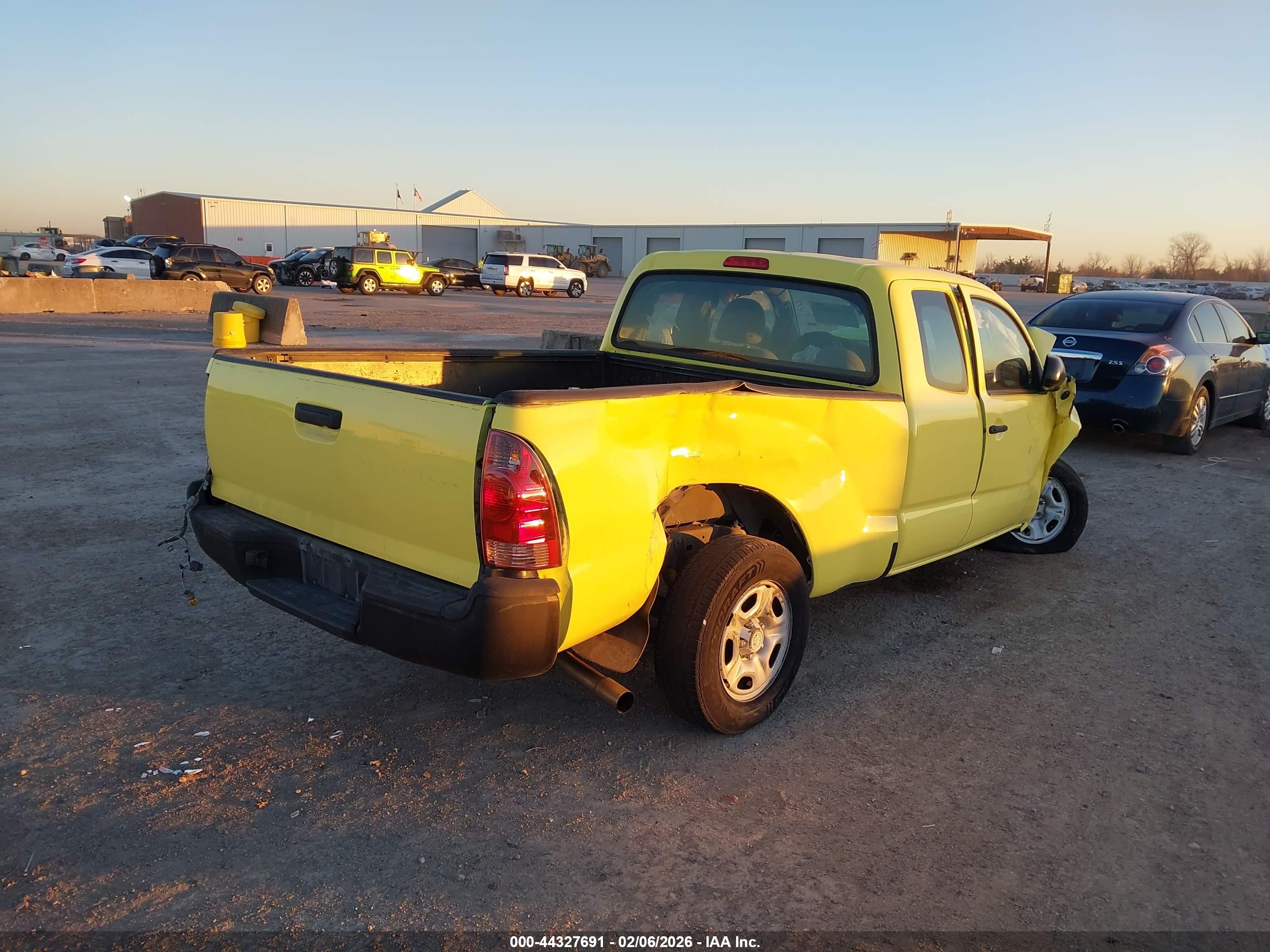 TOYOTA TACOMA image 4